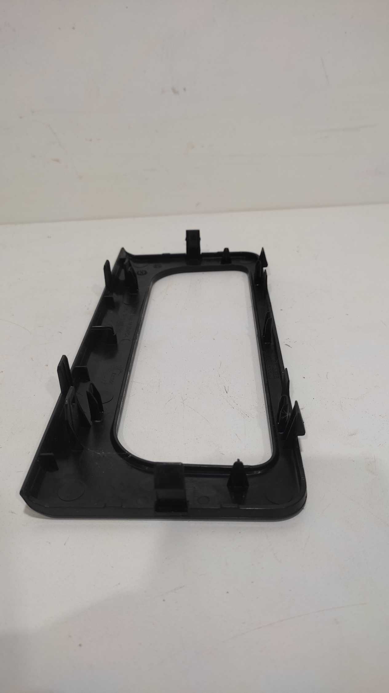 Moldura Botão Comando Ar Condicionado Volkswagen Amarok 2012 2