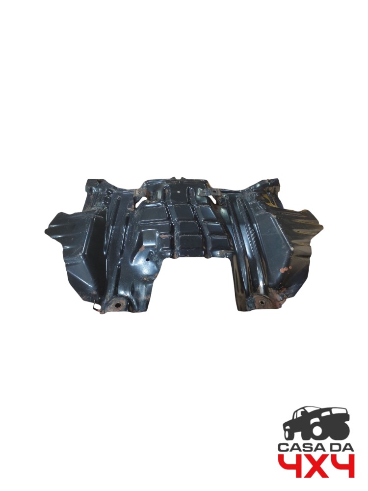 Protetor cárter motor Toyota Hilux 2.8 2022 aut 4×4 204cv