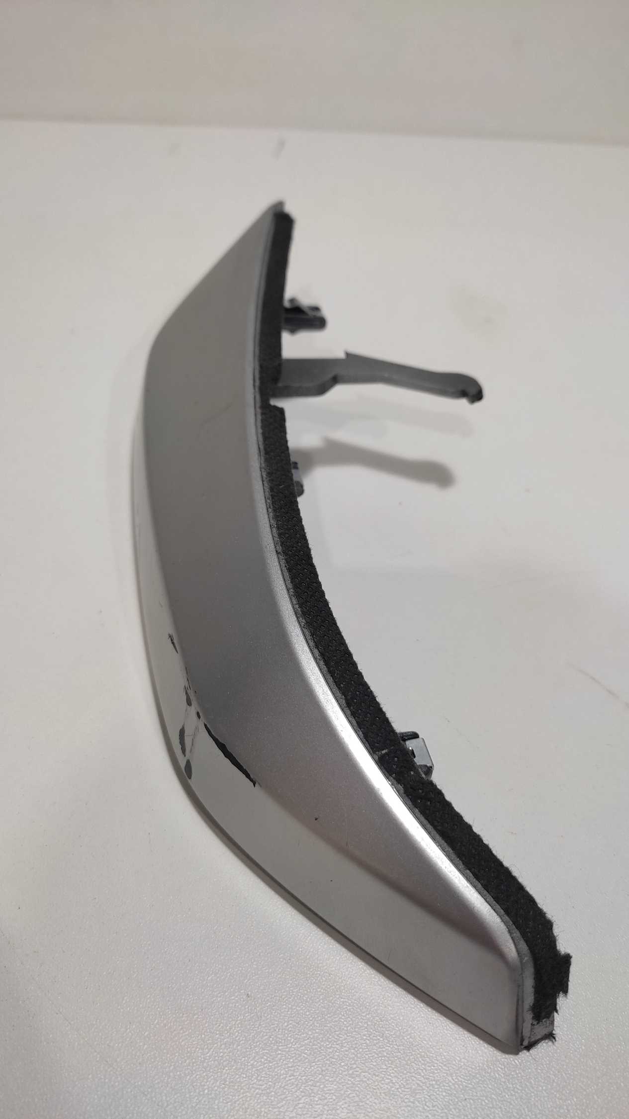 Acabamento Central Direito Painel Nissan Frontier 2.3 2019