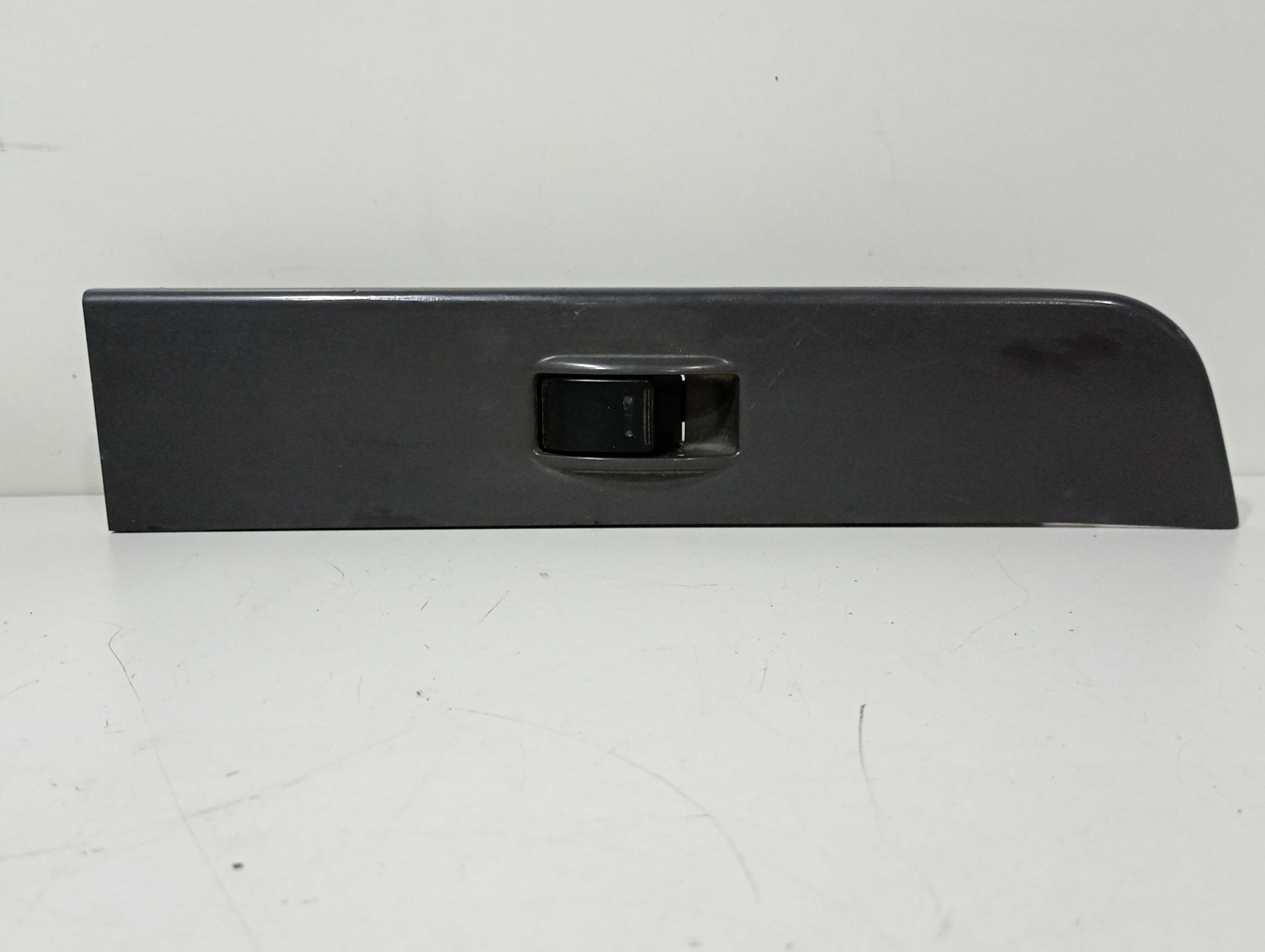 Moldura Botão Vidro Porta Diant Direita Hilux 1999 2.8 Cd