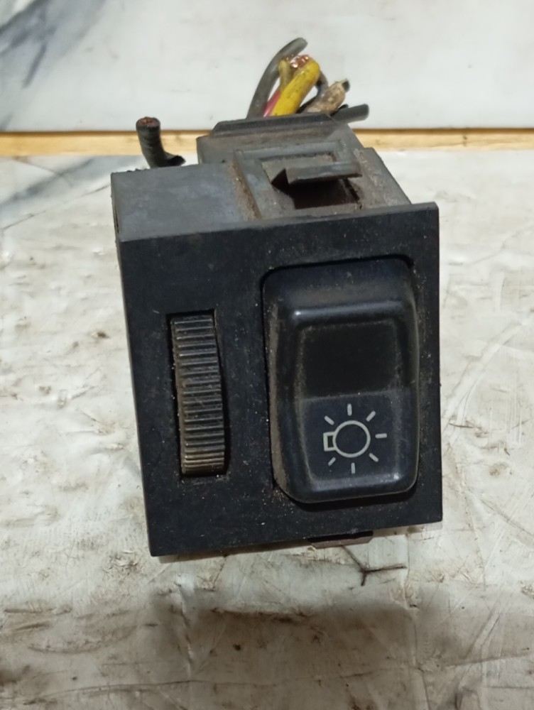 Botão Do Farol Do Gol Quadrado