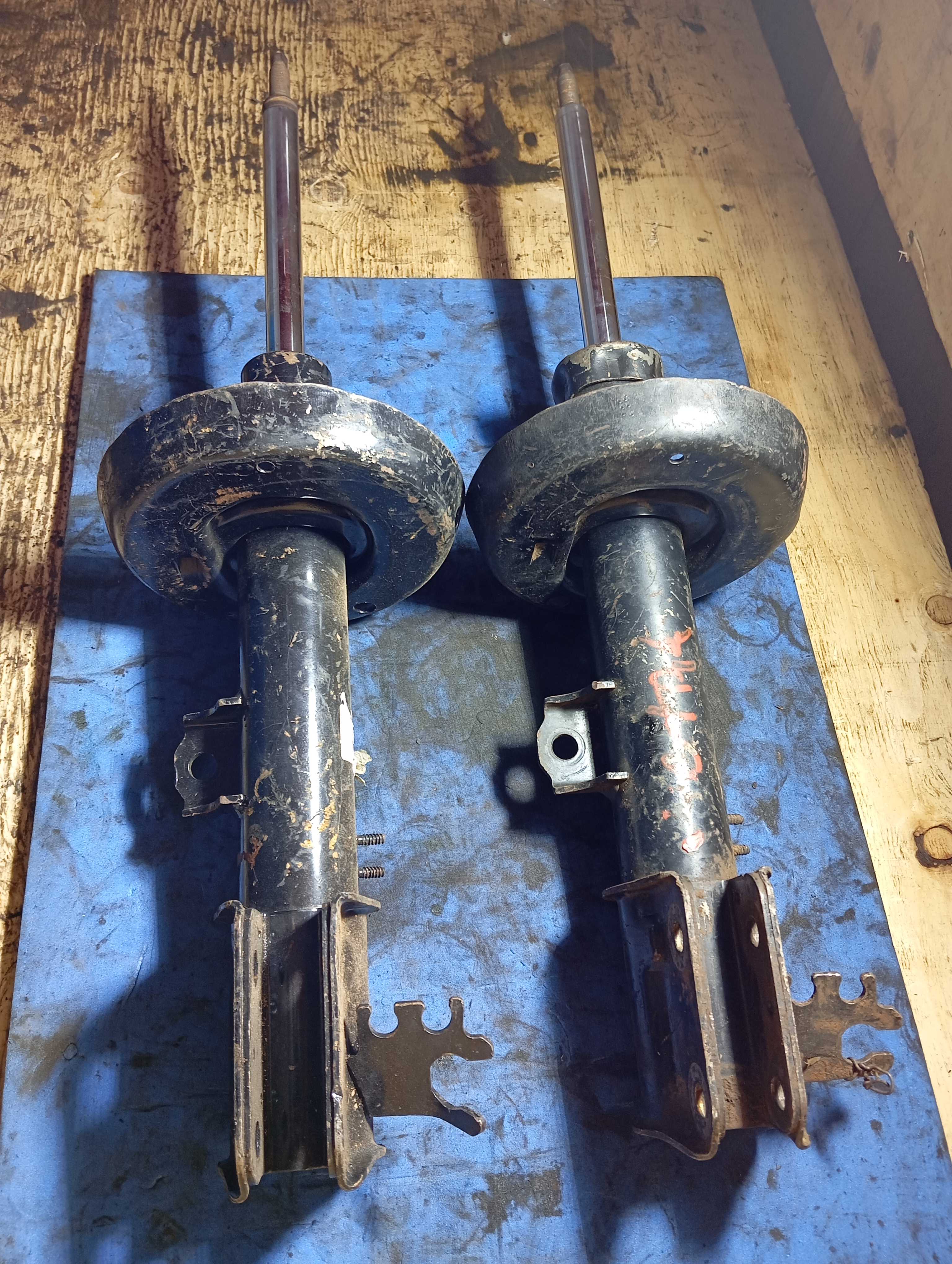 Par De Amortecedor Dianteiro Gm Vectra 2.0 8 Válvulas 1997