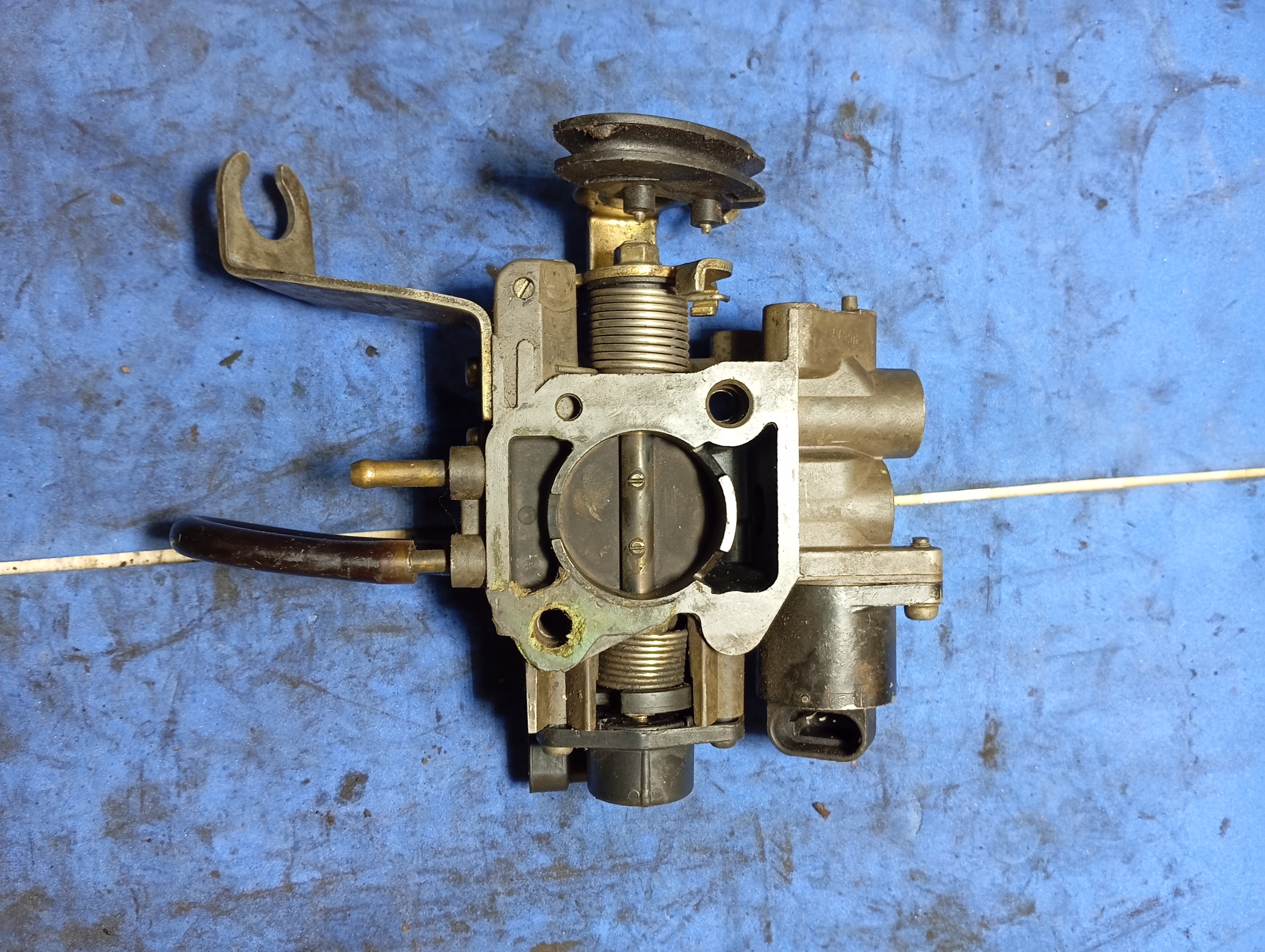 Corpo De Borboleta Motor Logos 1.6 1.8 Monoponto