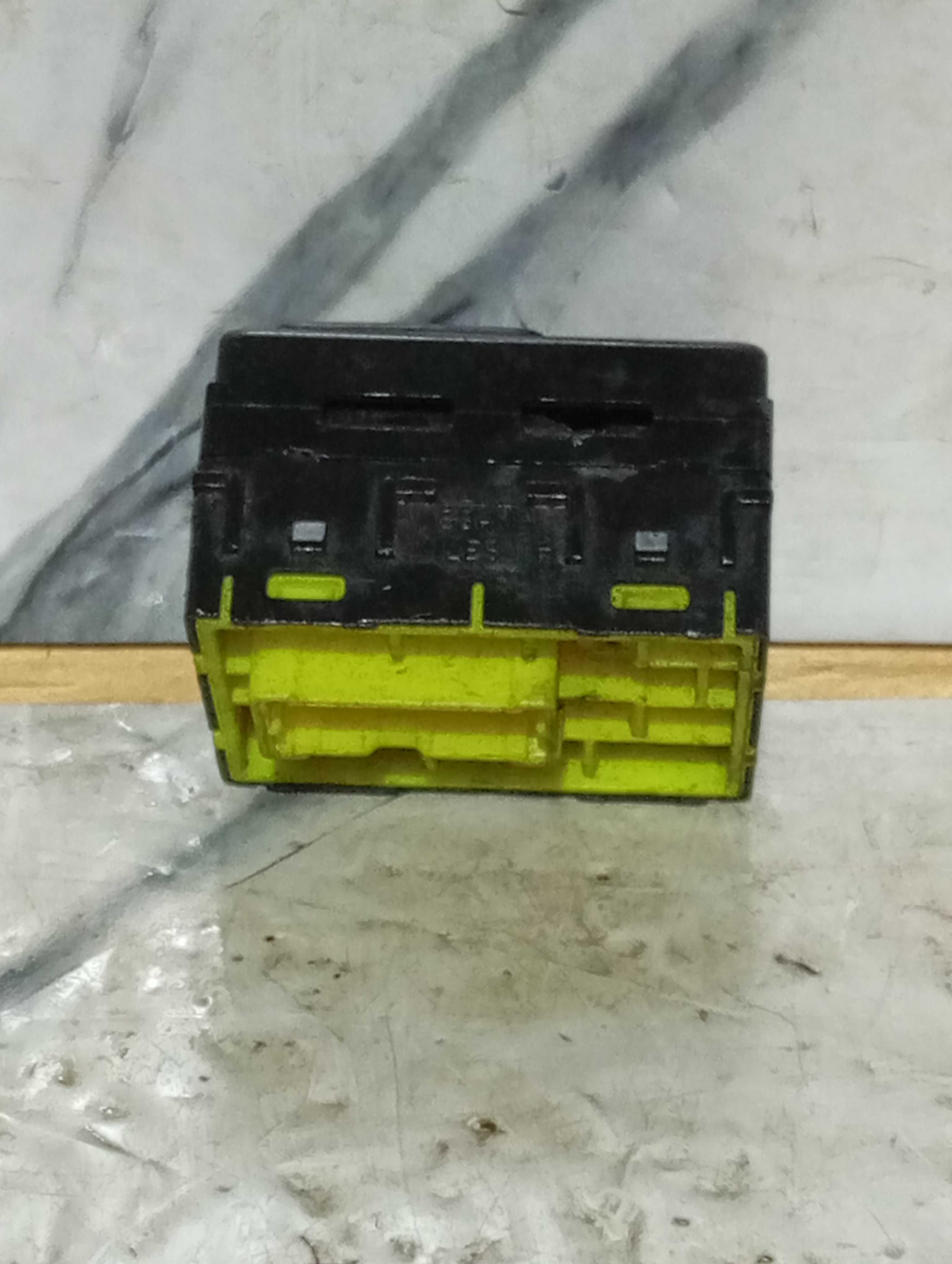 Botão De Regulagem De Retrovisor Nissan Frontier