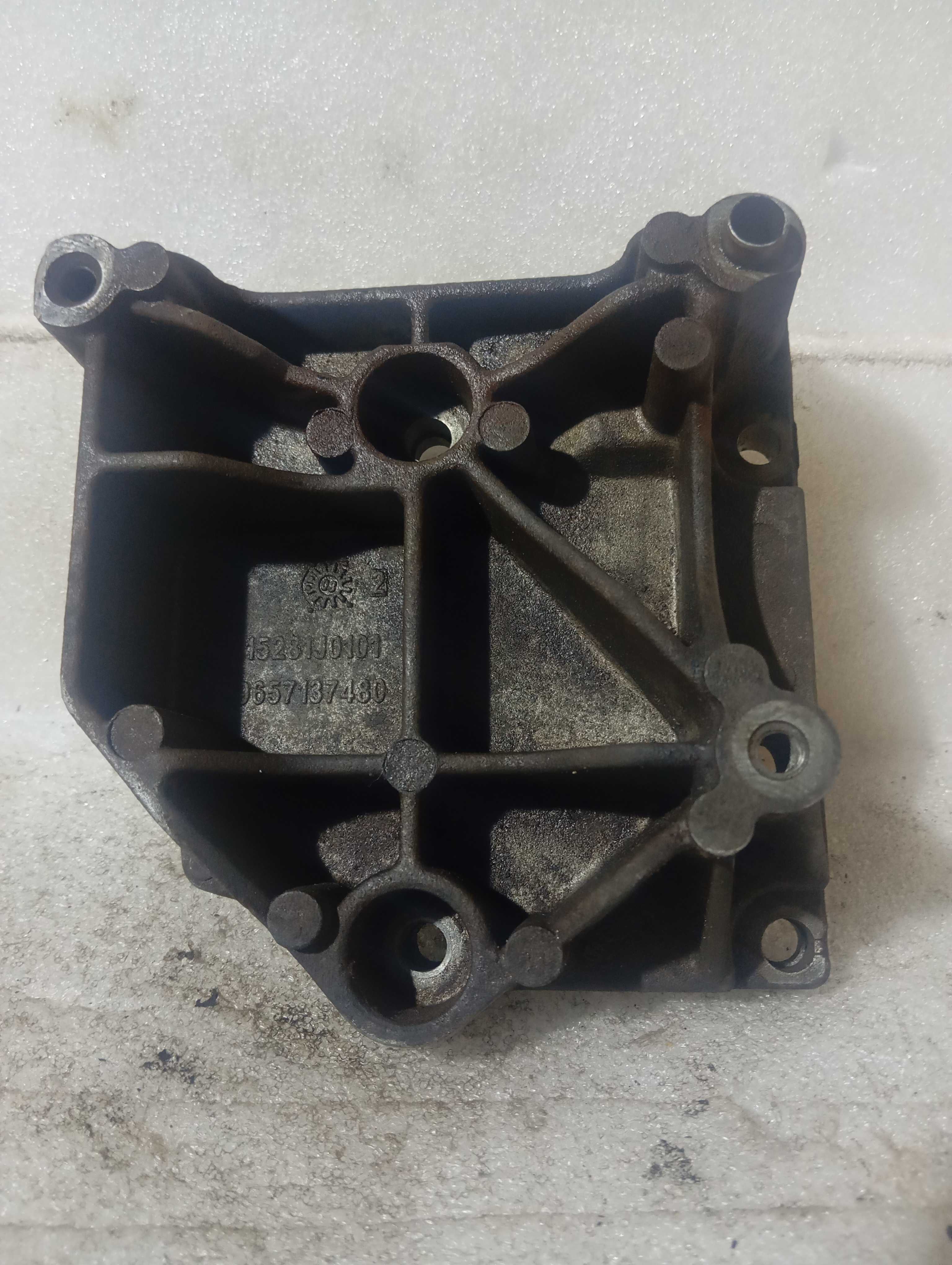 Suporte compressor ar 1.6 16v condic peugeot 206 2007 a 2007