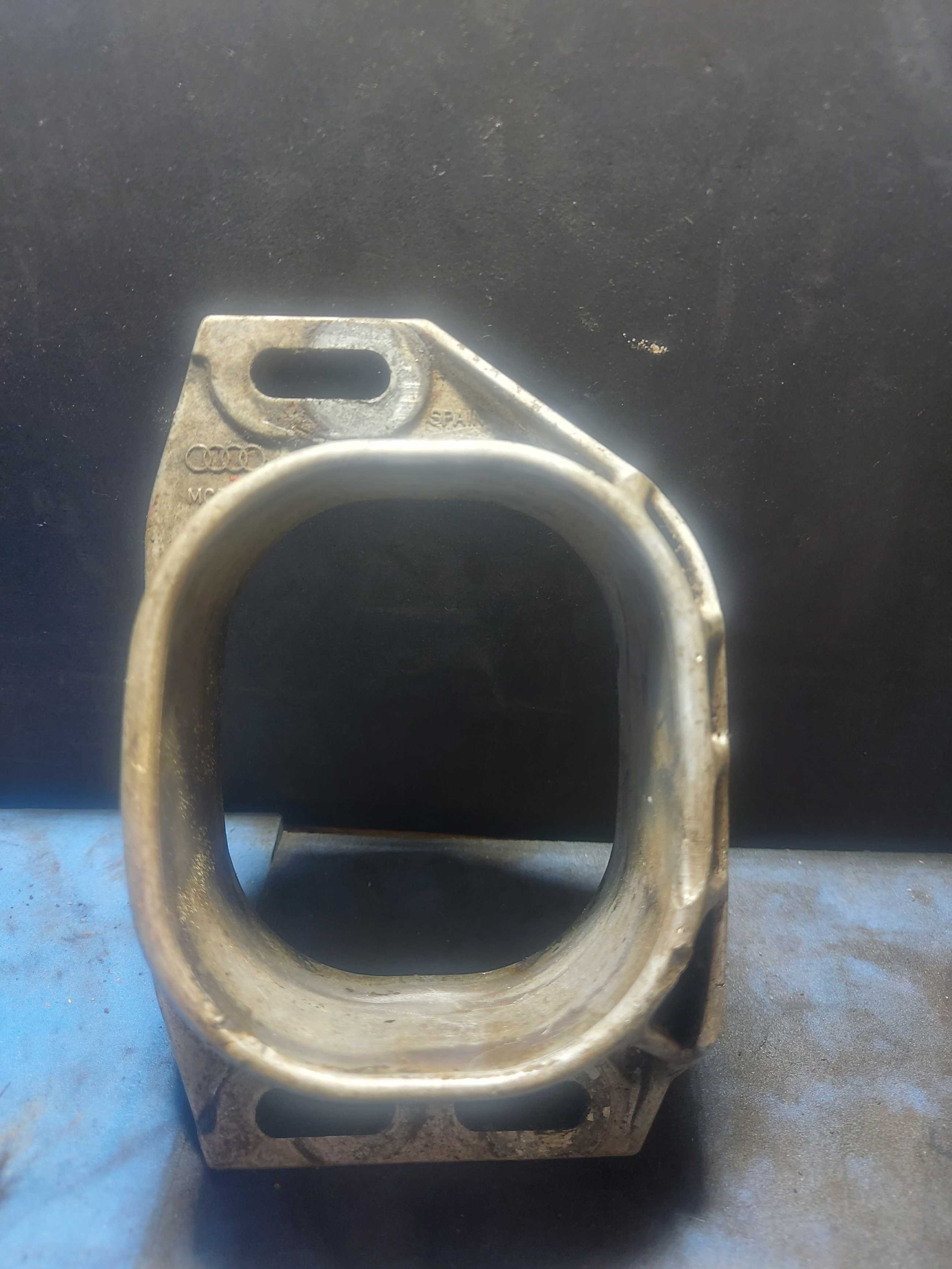 Suporte Batente Diant Audi A4 Passat 1.8 98/01 8d0199335