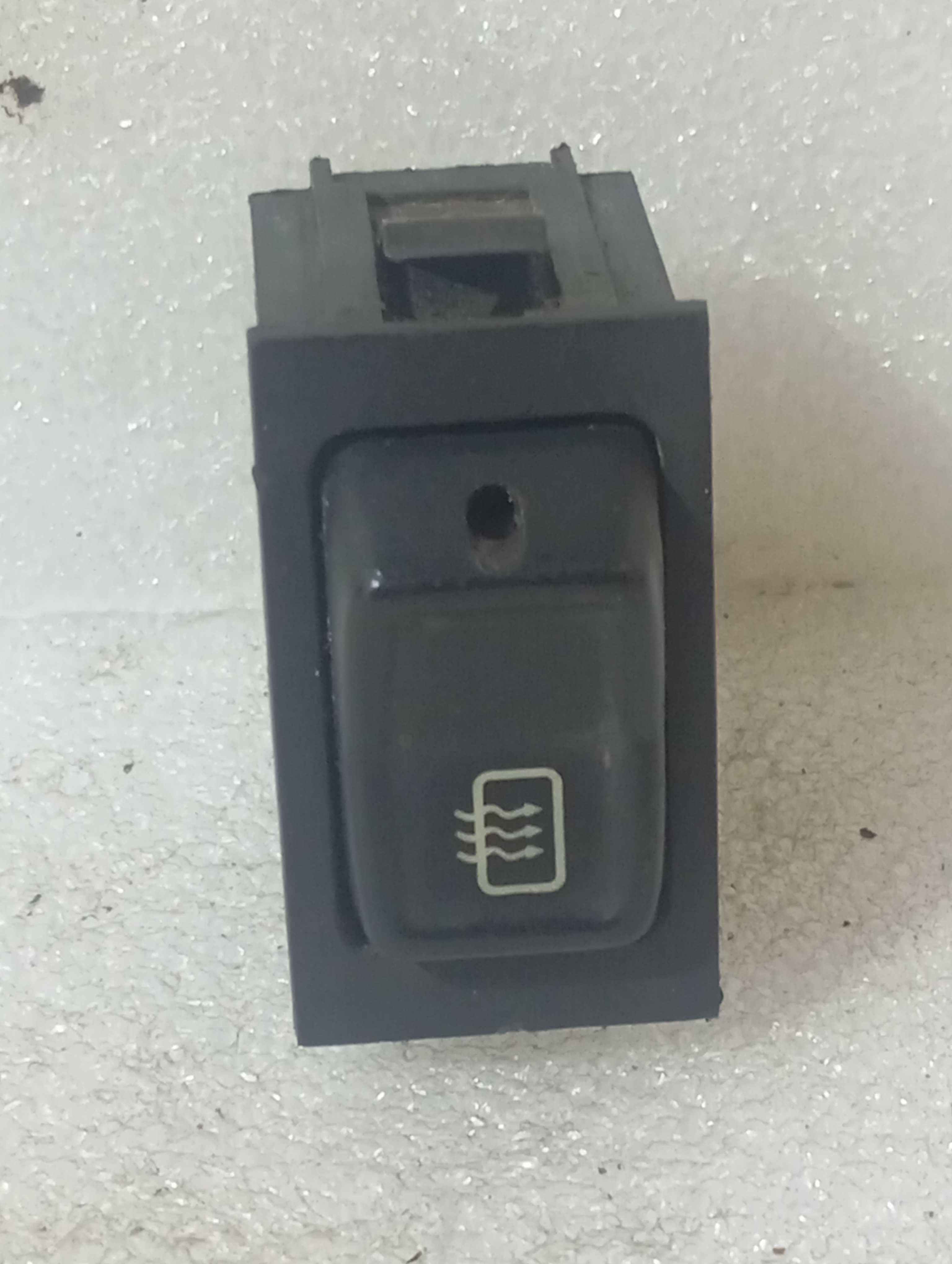 Botão desembaçador traseiro santan vw gol voyage 1987 a 1996