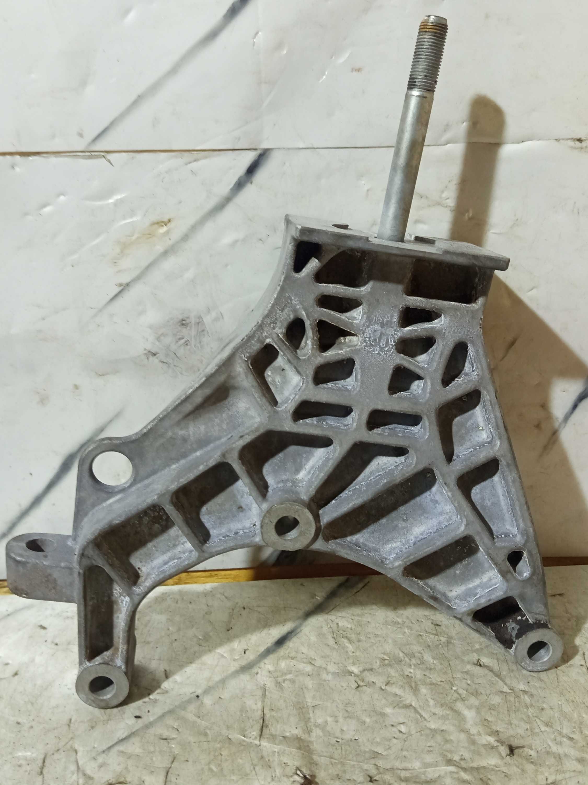 Suporte Do Coxim Caixa De Câmbio Fiat Bravo 1.6 1.8 2012 Man