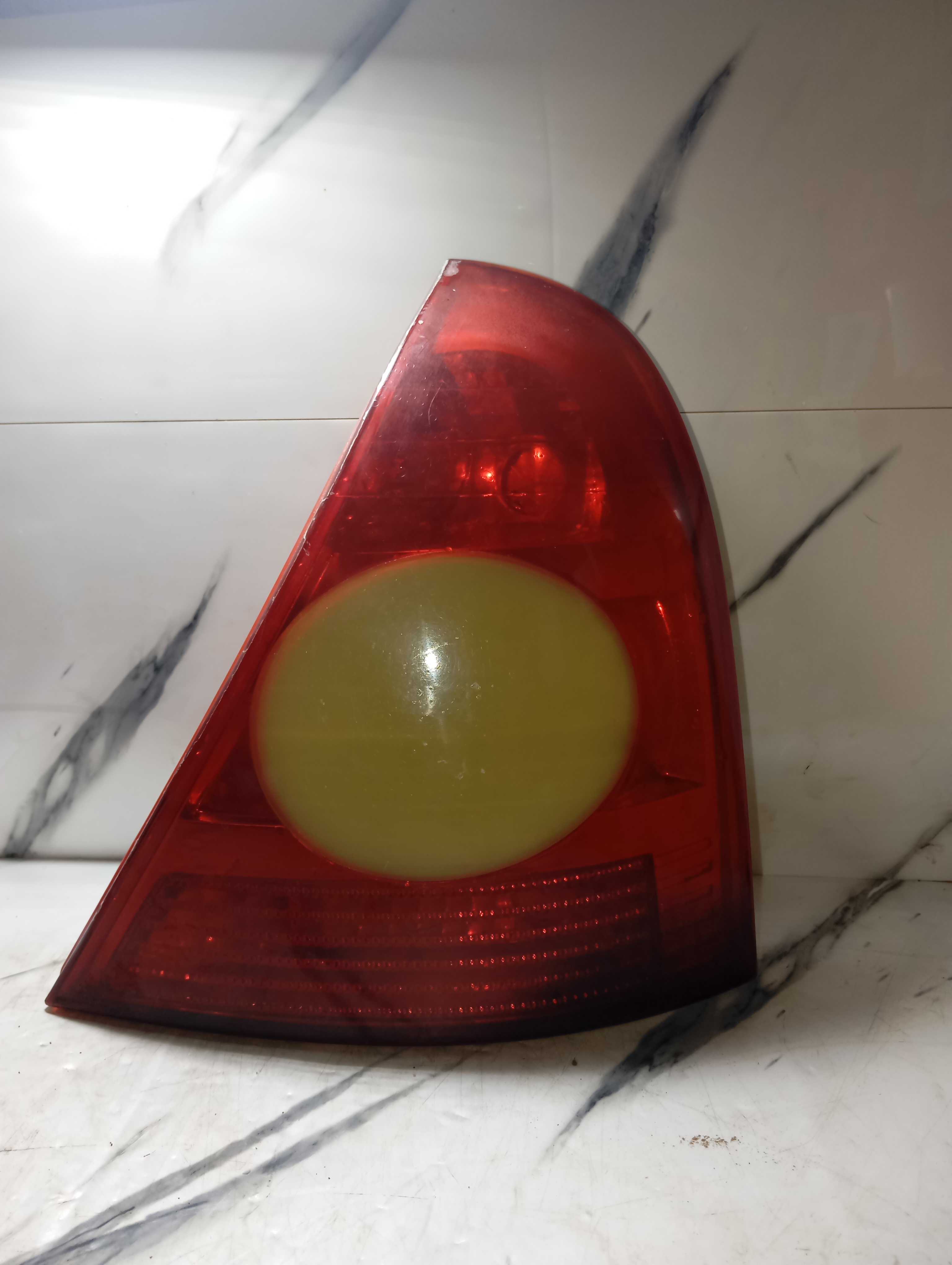 Lanterna Direita Renault Clio 2003/2004