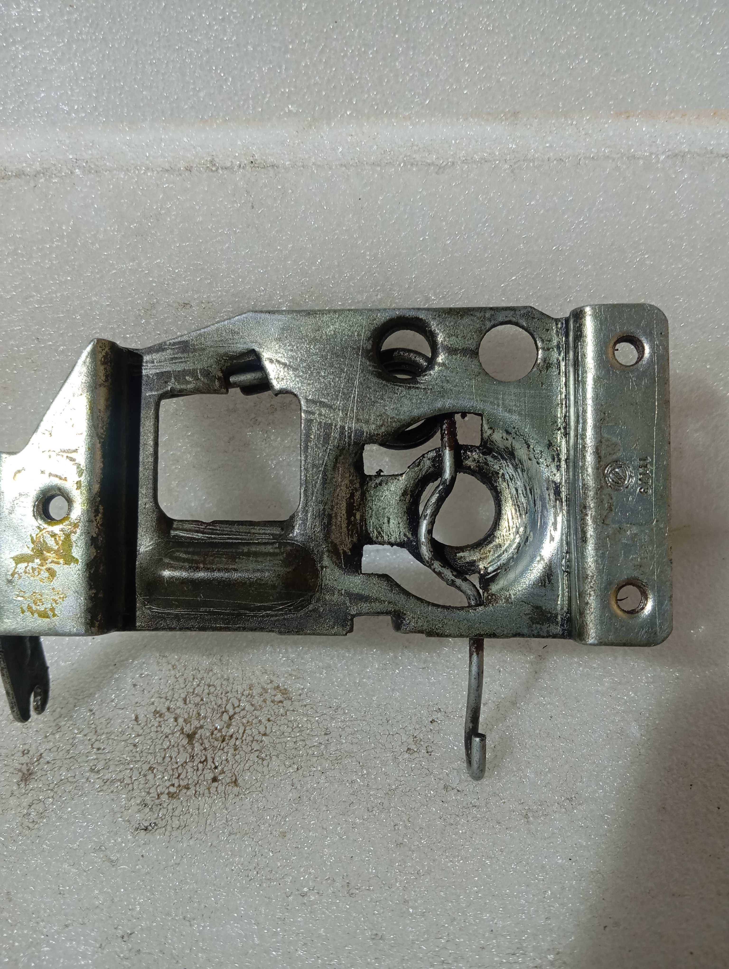 Fechadura Capô Fiat Palio Inferior Ano 2002 03/04/05
