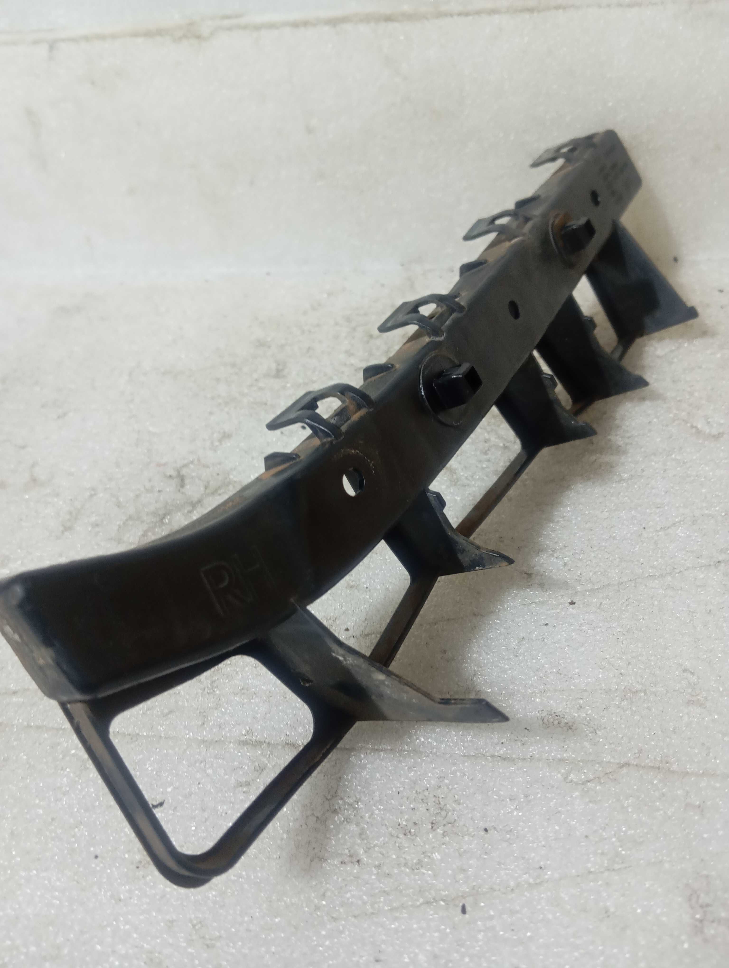 Guia suporte parachoque traseiro dir hyundai i30 2009 a 2012