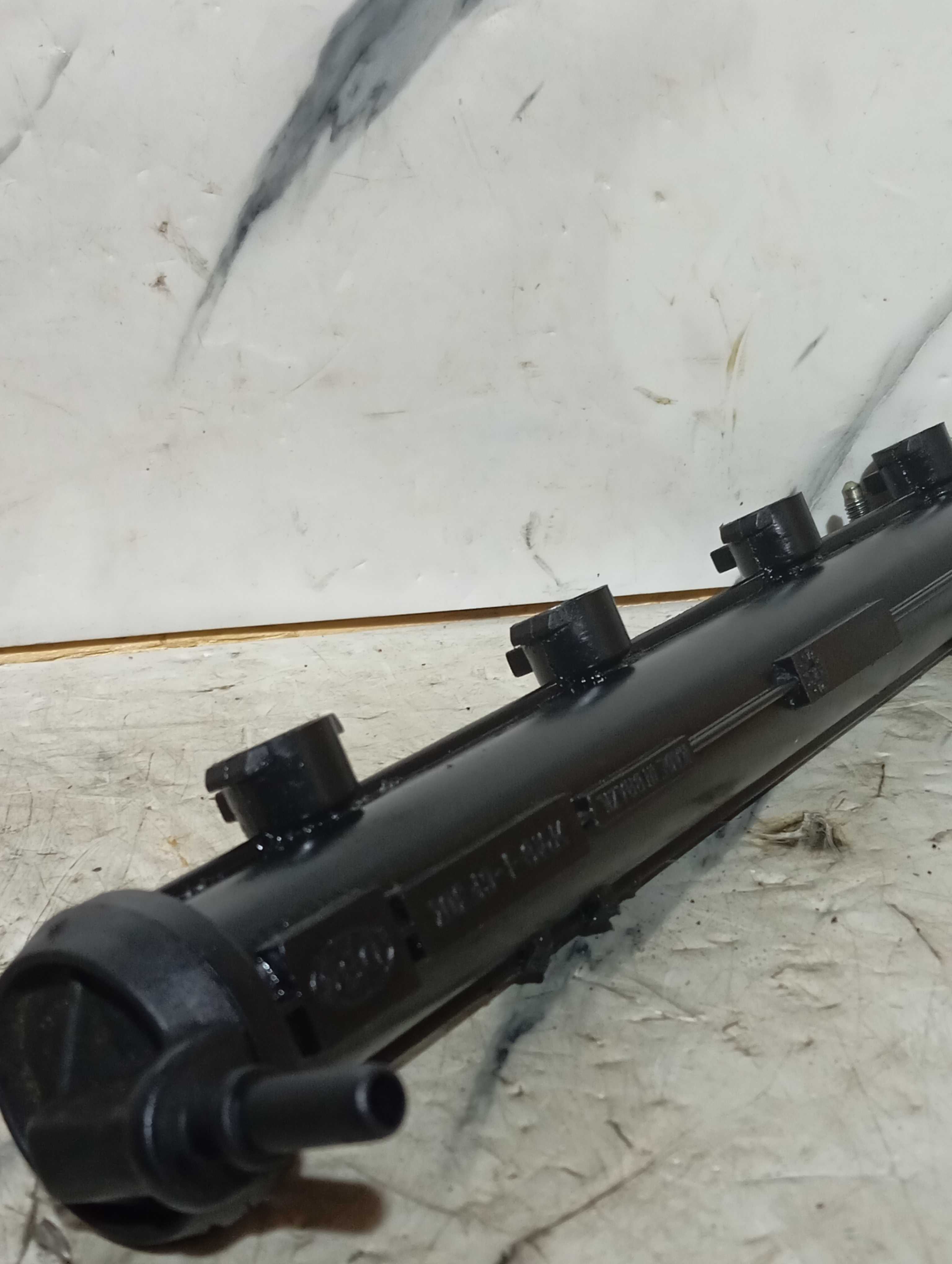 Flauta Do Bico Injetor Do Peugeot 206 1.0 16v