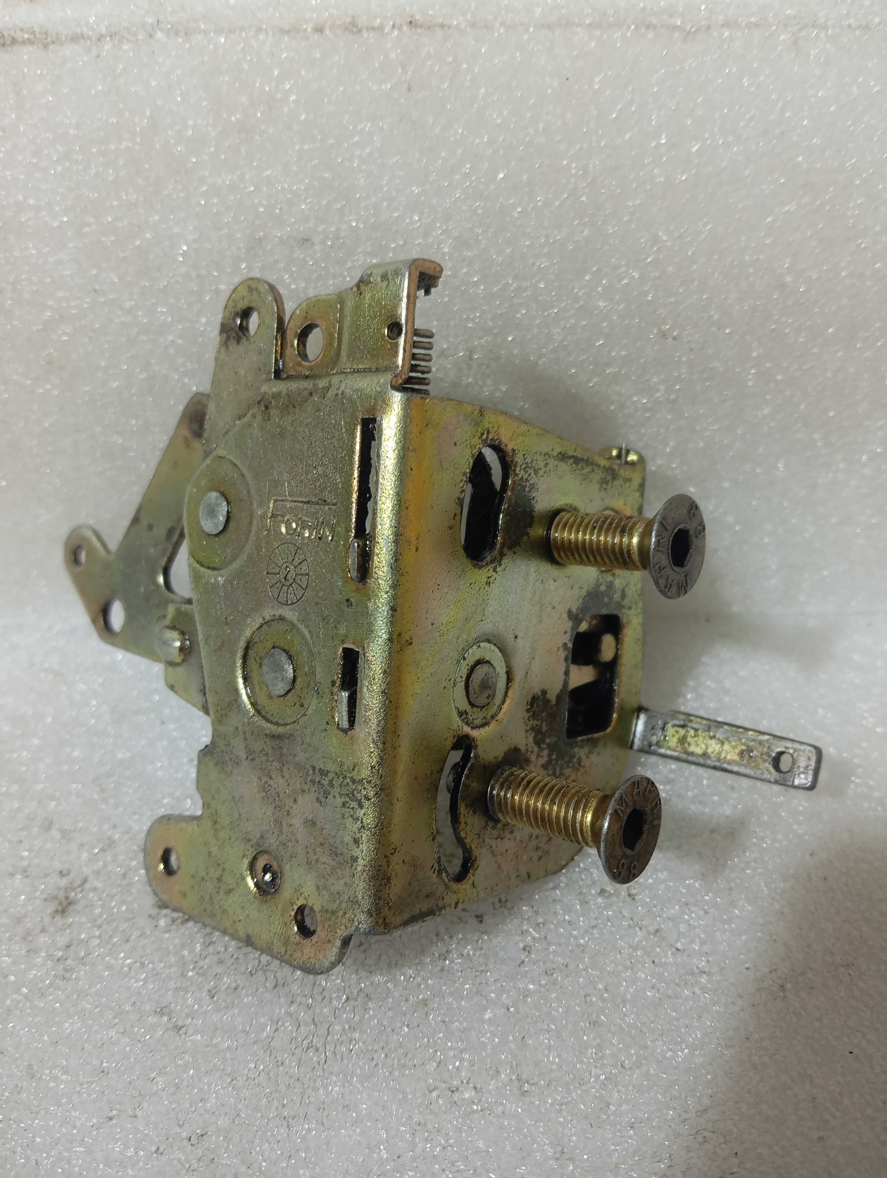 Fechadura Interna Da Porta Fiat Uno Ano 97/98/99/00