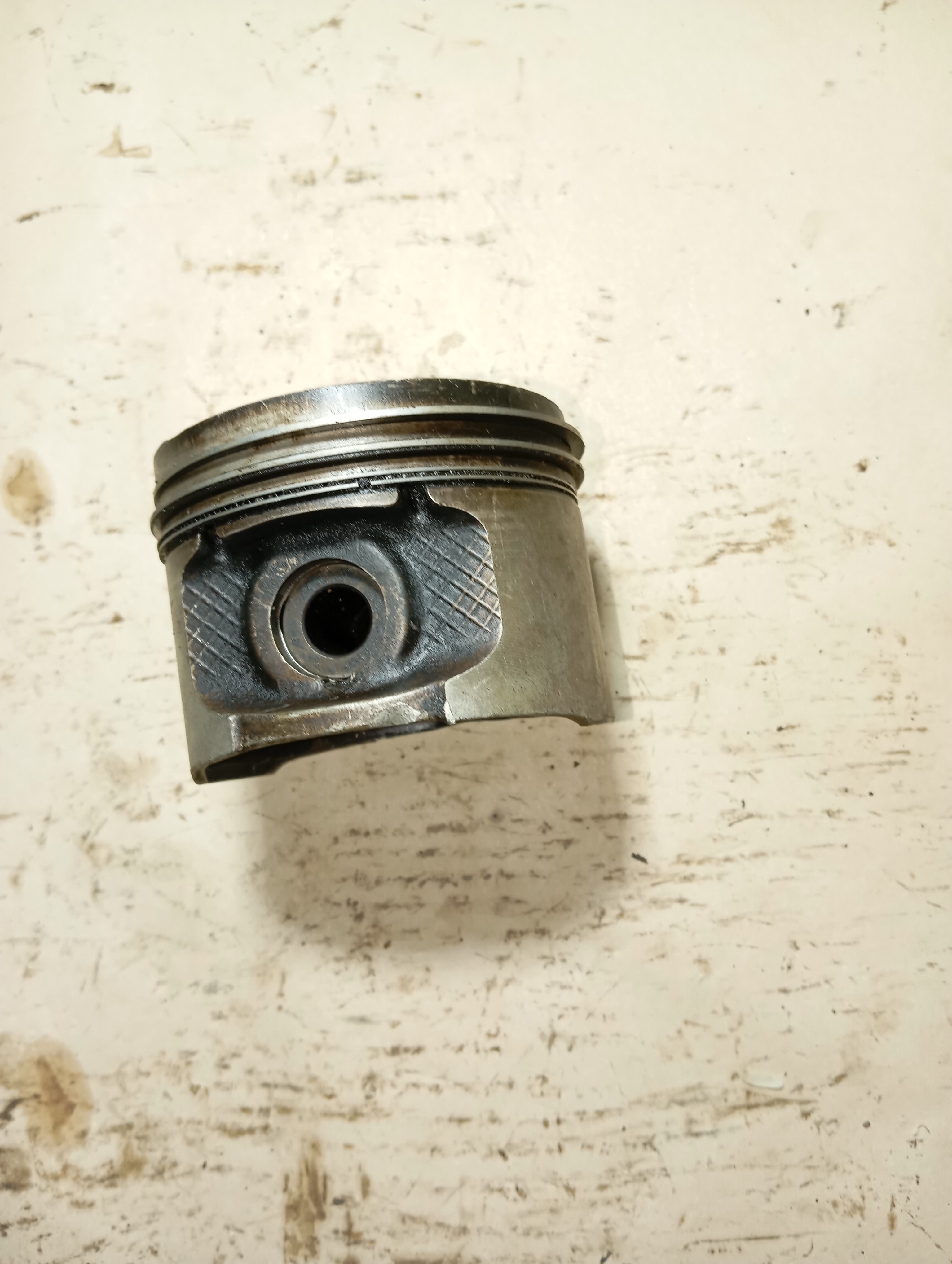 Pistão ,050mm Volkswagen Gol Saveiro Motor Ap 1.8 8válvula