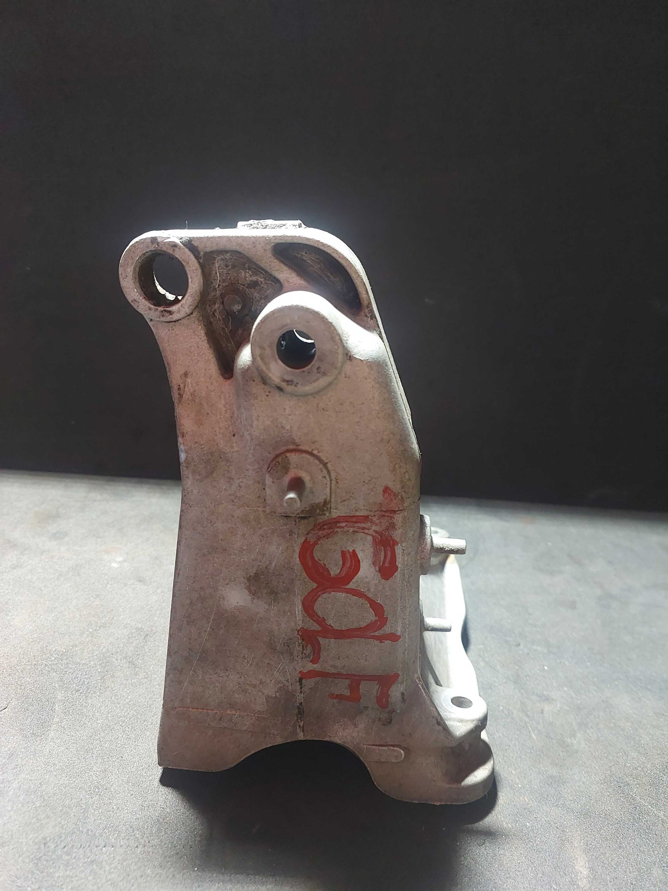 Suporte Coxim Motor 1.8 Direito 8v Ap Vw Golf 1994 A 1998