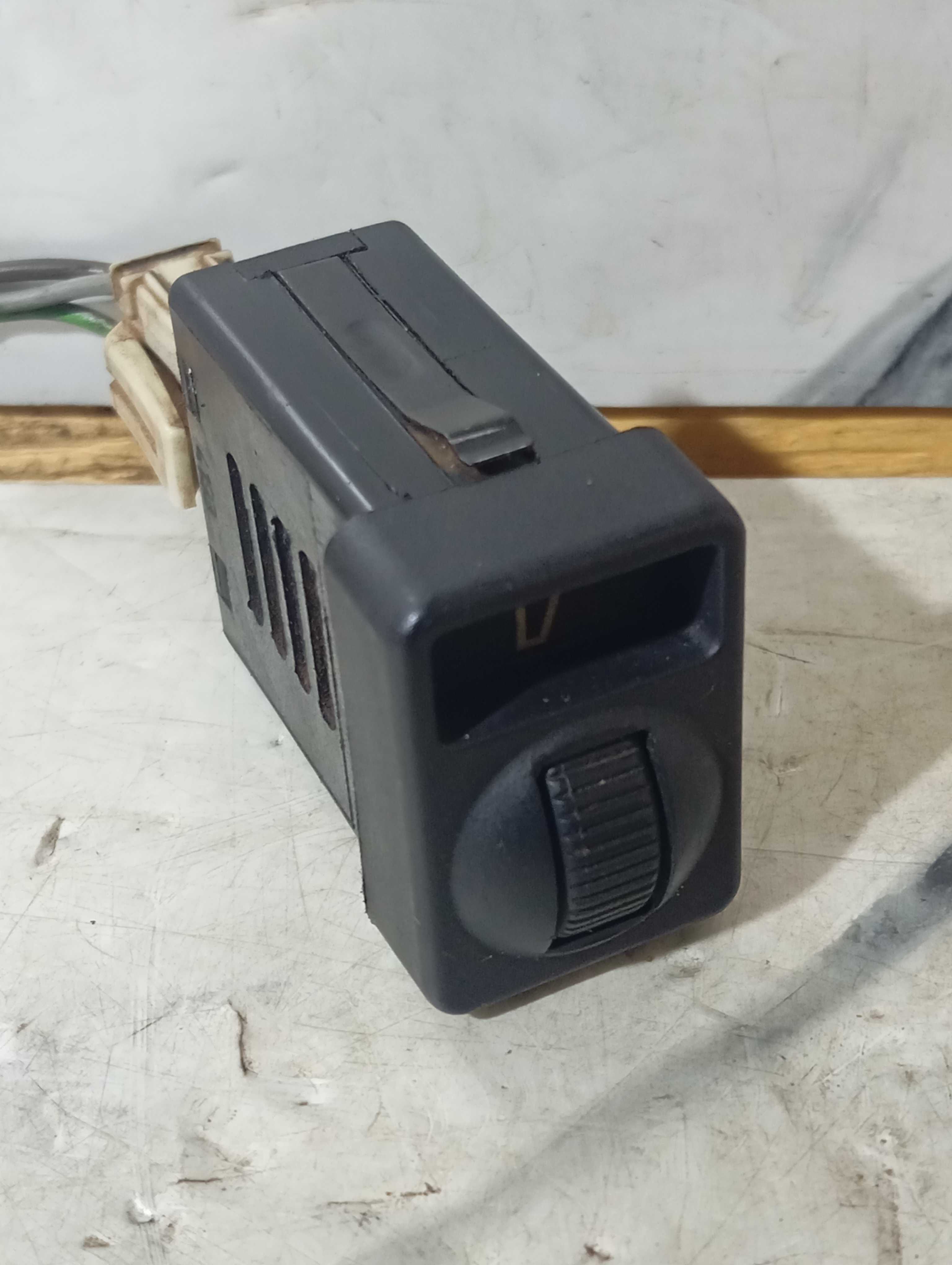 Botão Reostato Luz Painel Reostado E Ford Escort 1993 A 1996