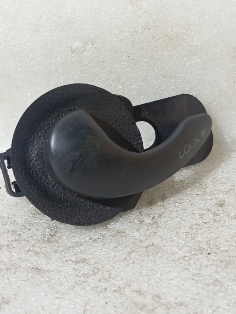 Maçaneta interna direita fiat palio 1997 a 2013