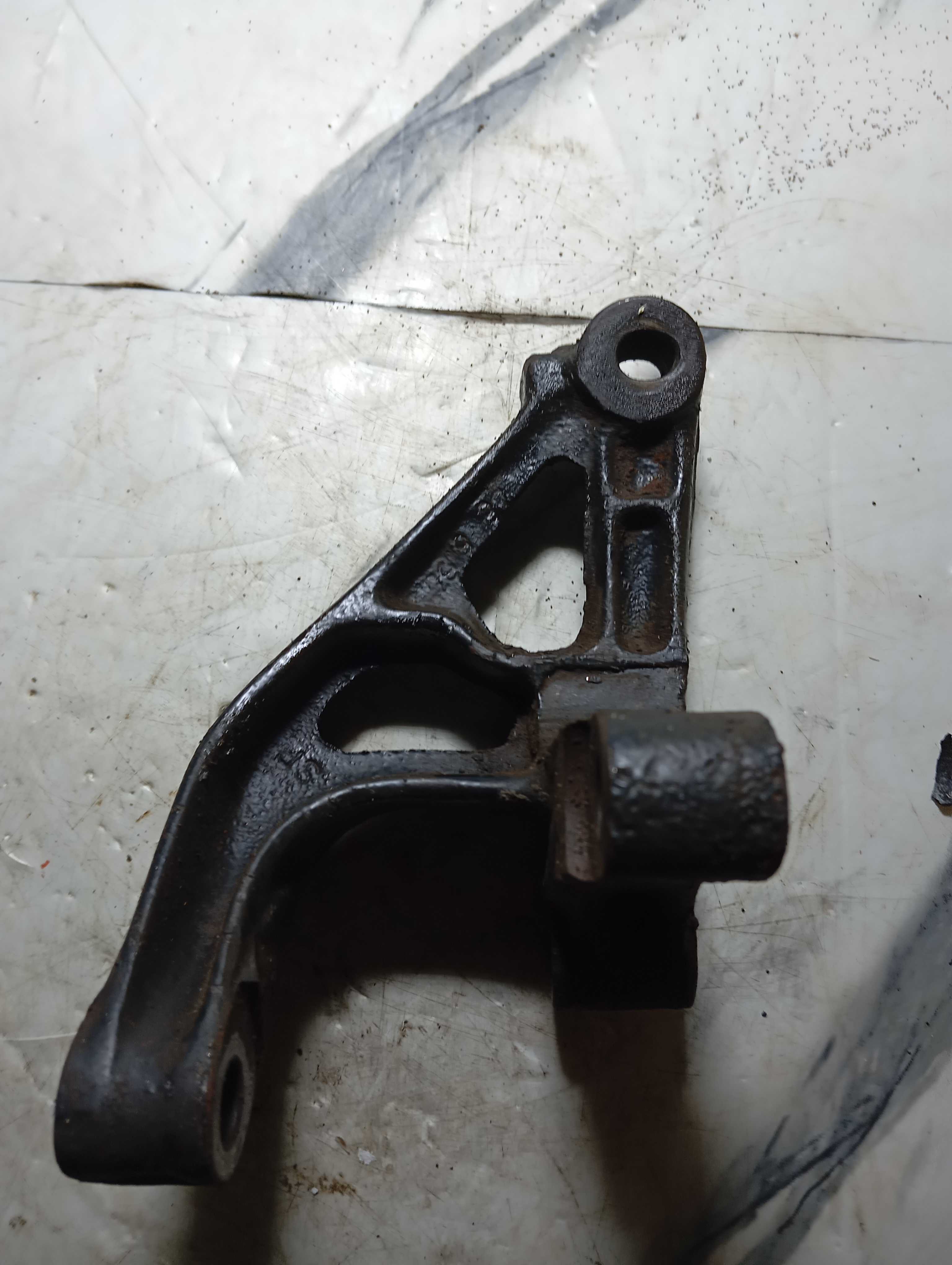 Suporte Inferior Do Câmbio Palio 97 A 99