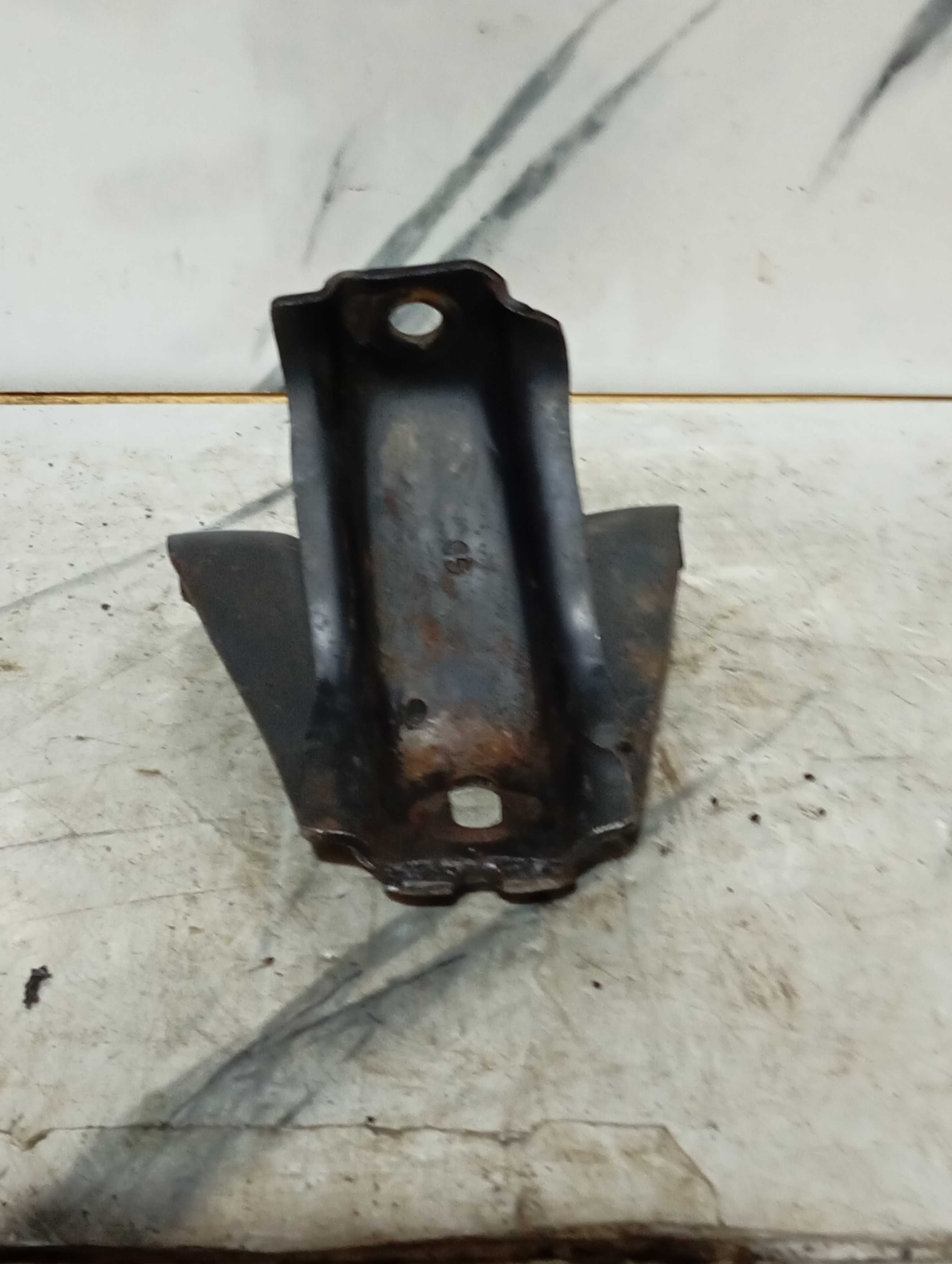 Suporte Do Coxim Do Omega 2.0 2.2 Direita