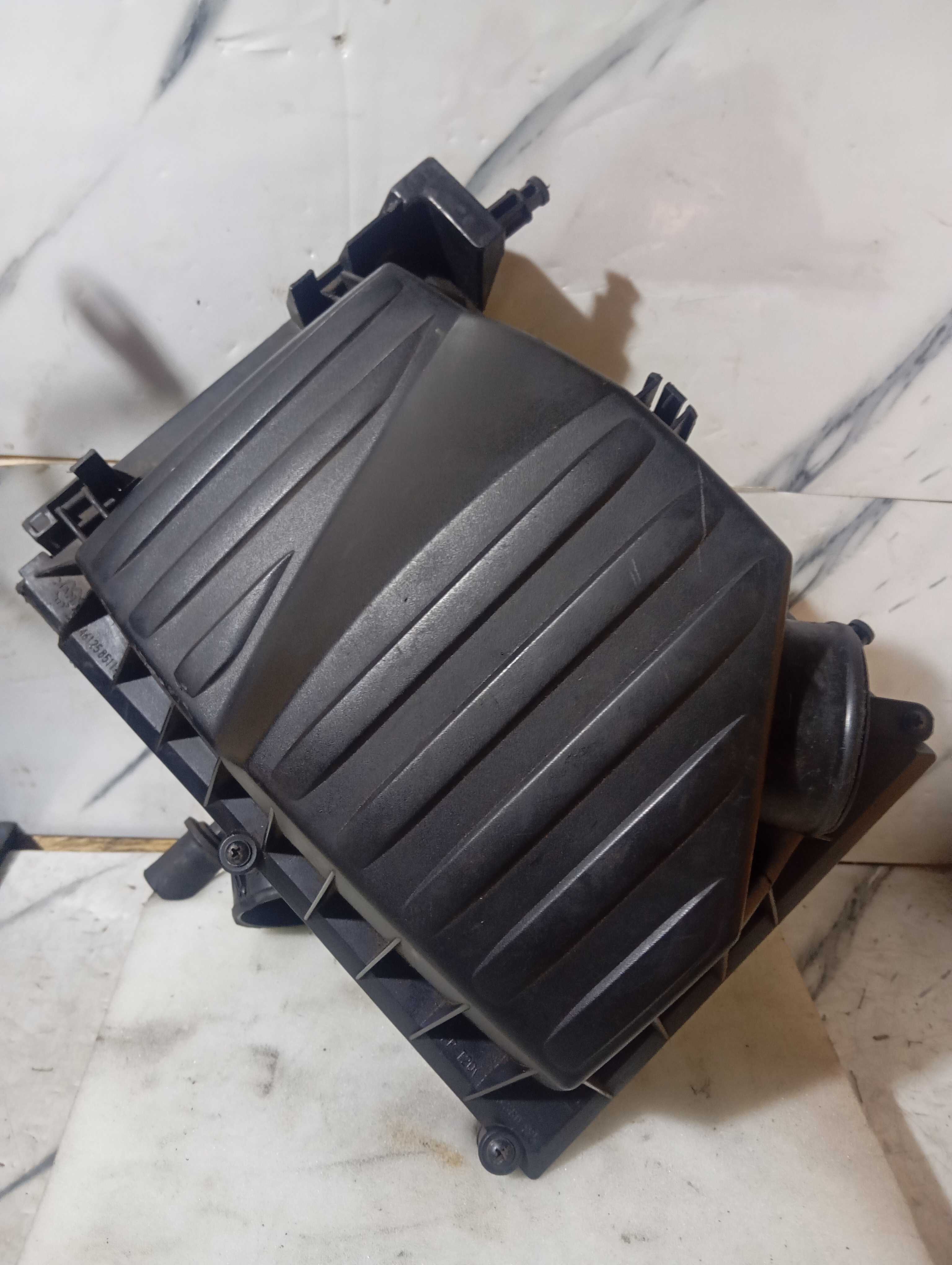 Caixa Filtro Ar 1.8 0495 Gm Corsa Meriva Montana