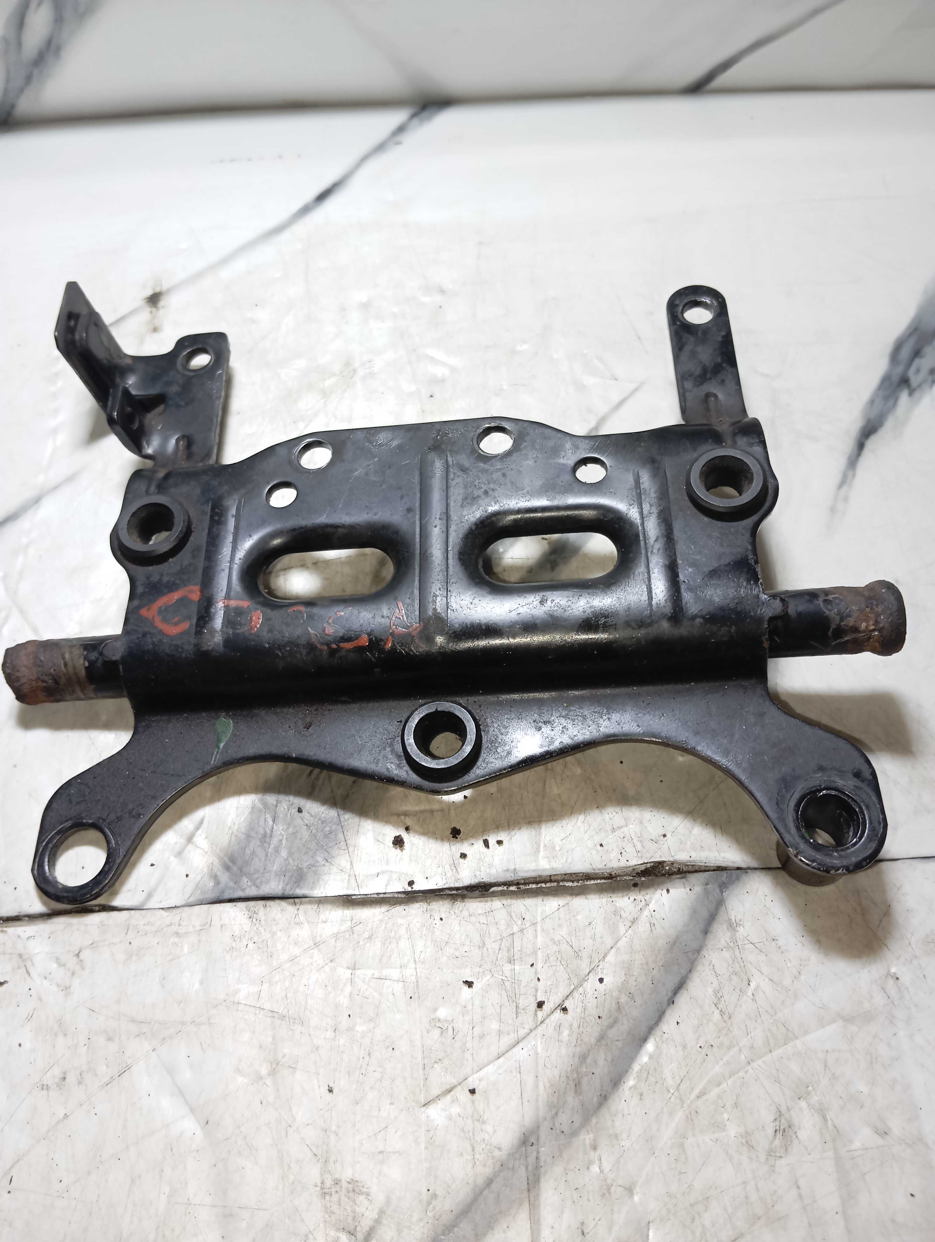 Cavalete Da Água Corsa Celta Montana 2005