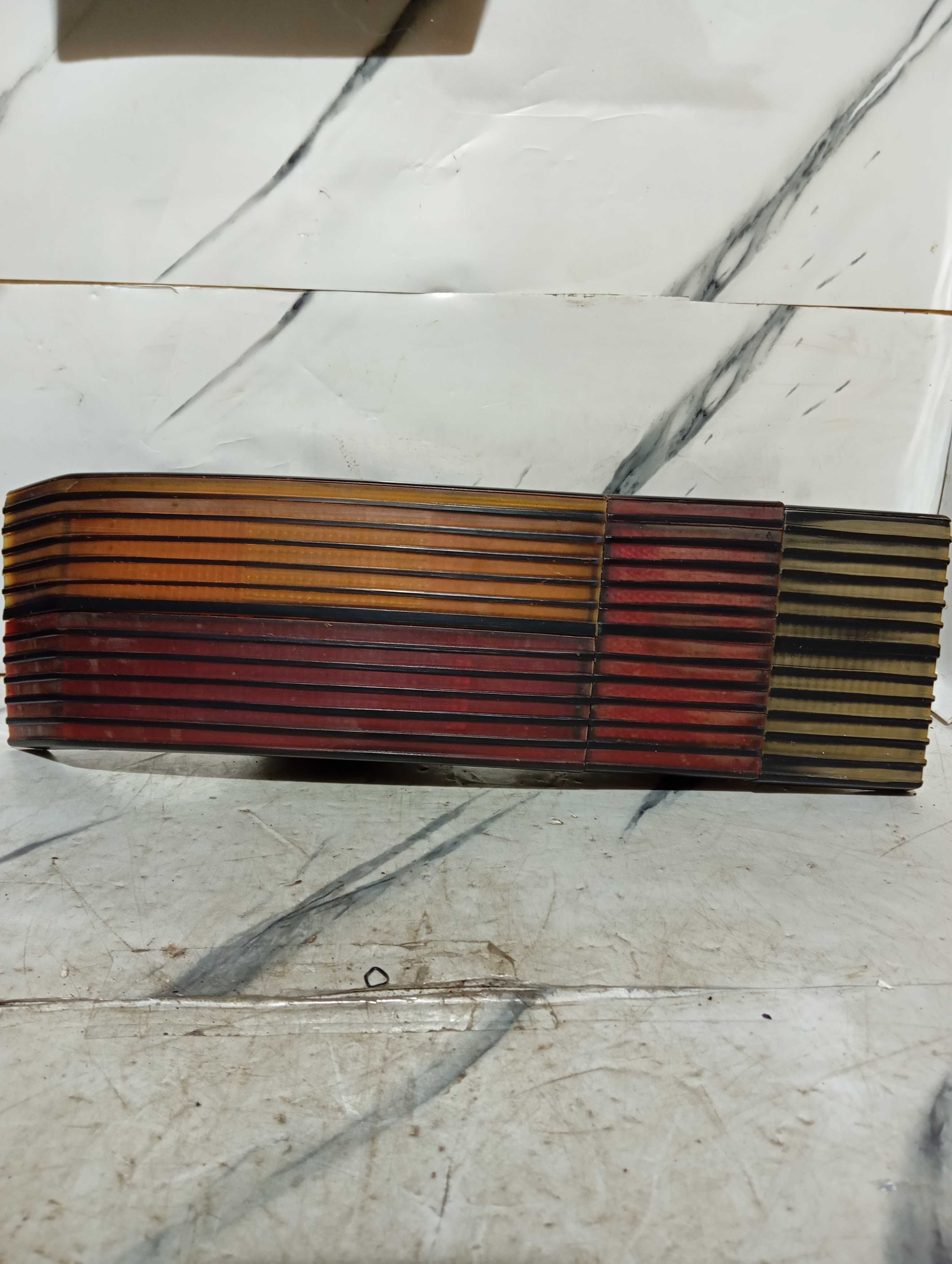 Lanterna Esquerda Passat Pointer 1974 A 1998 Com Detalhe