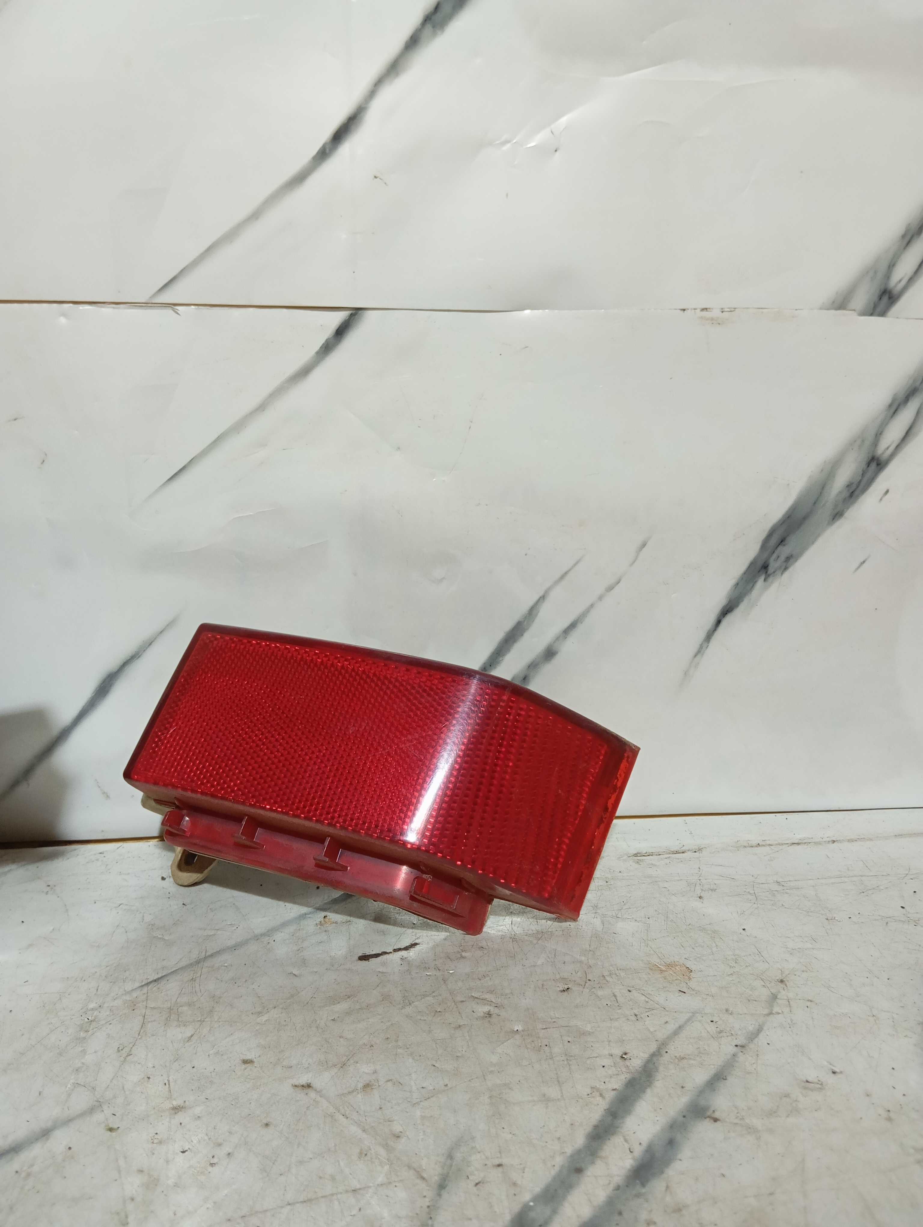 Refletor Traseiro Esquerdo Parachoque Gm Meriva 2004 A 2012