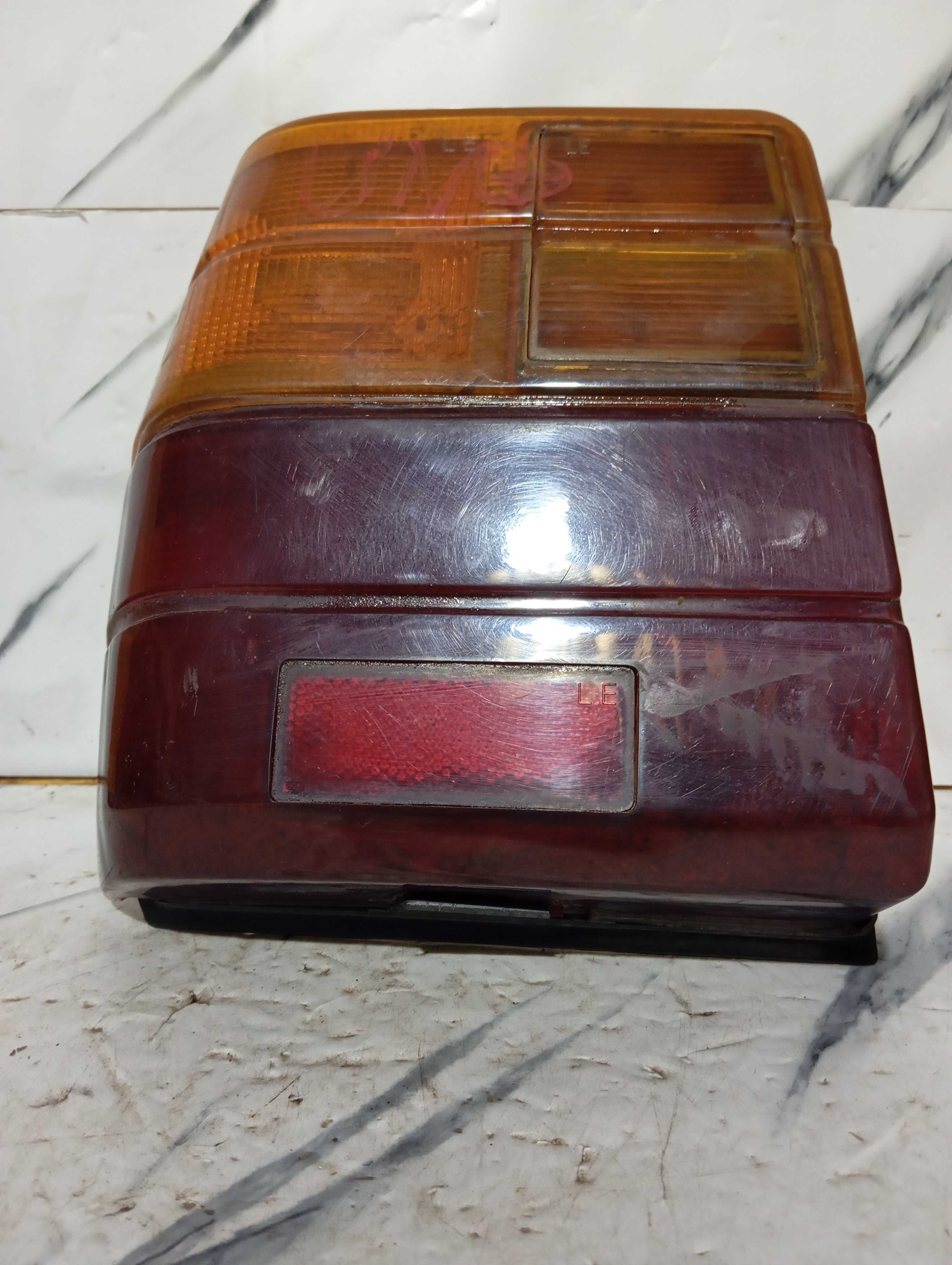 Lanterna Traseira Uno Lado Esquerdo Ano 96