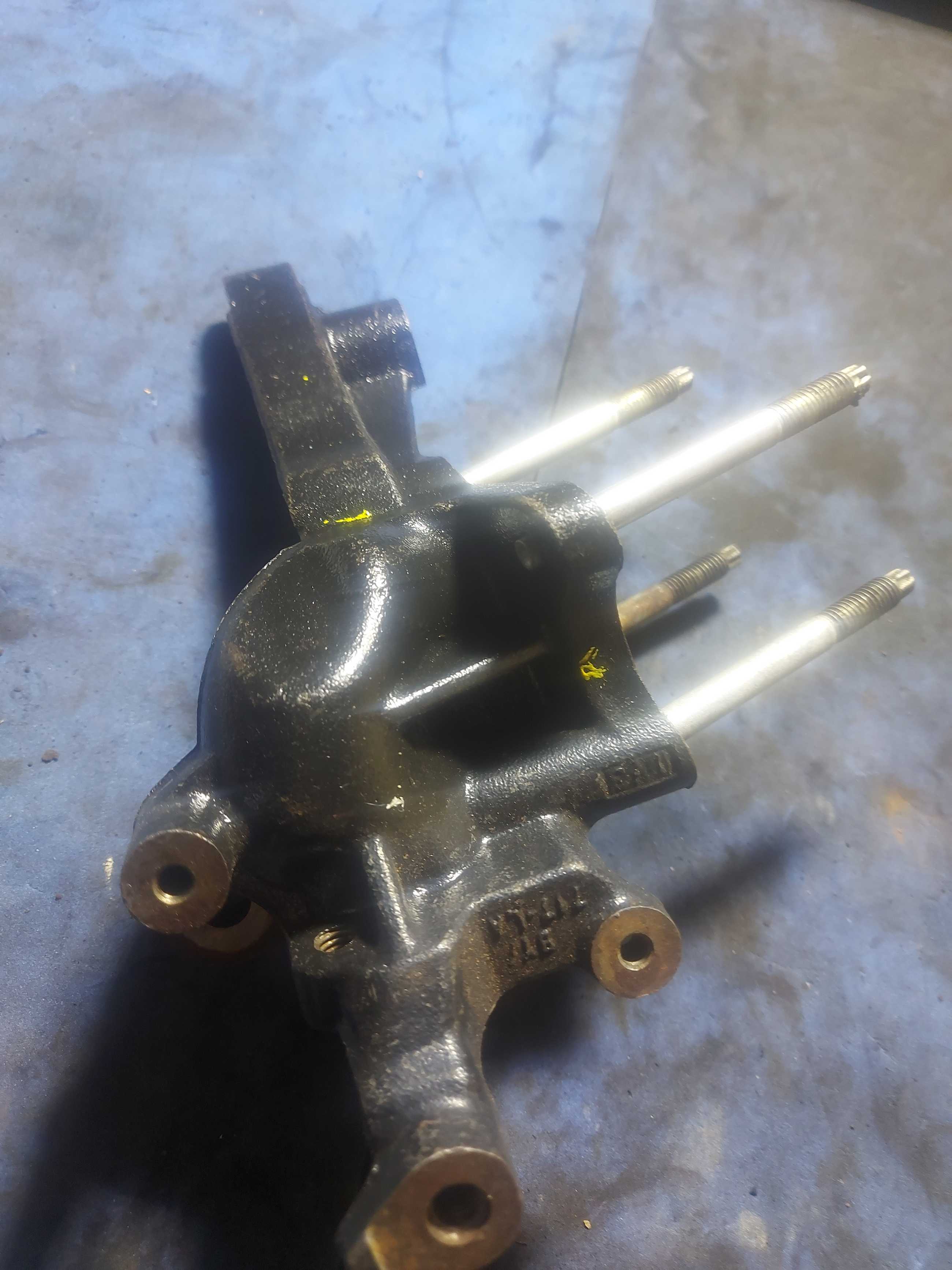 Suporte Válvula Egr Nissan Frontier 2.5 190 Cv