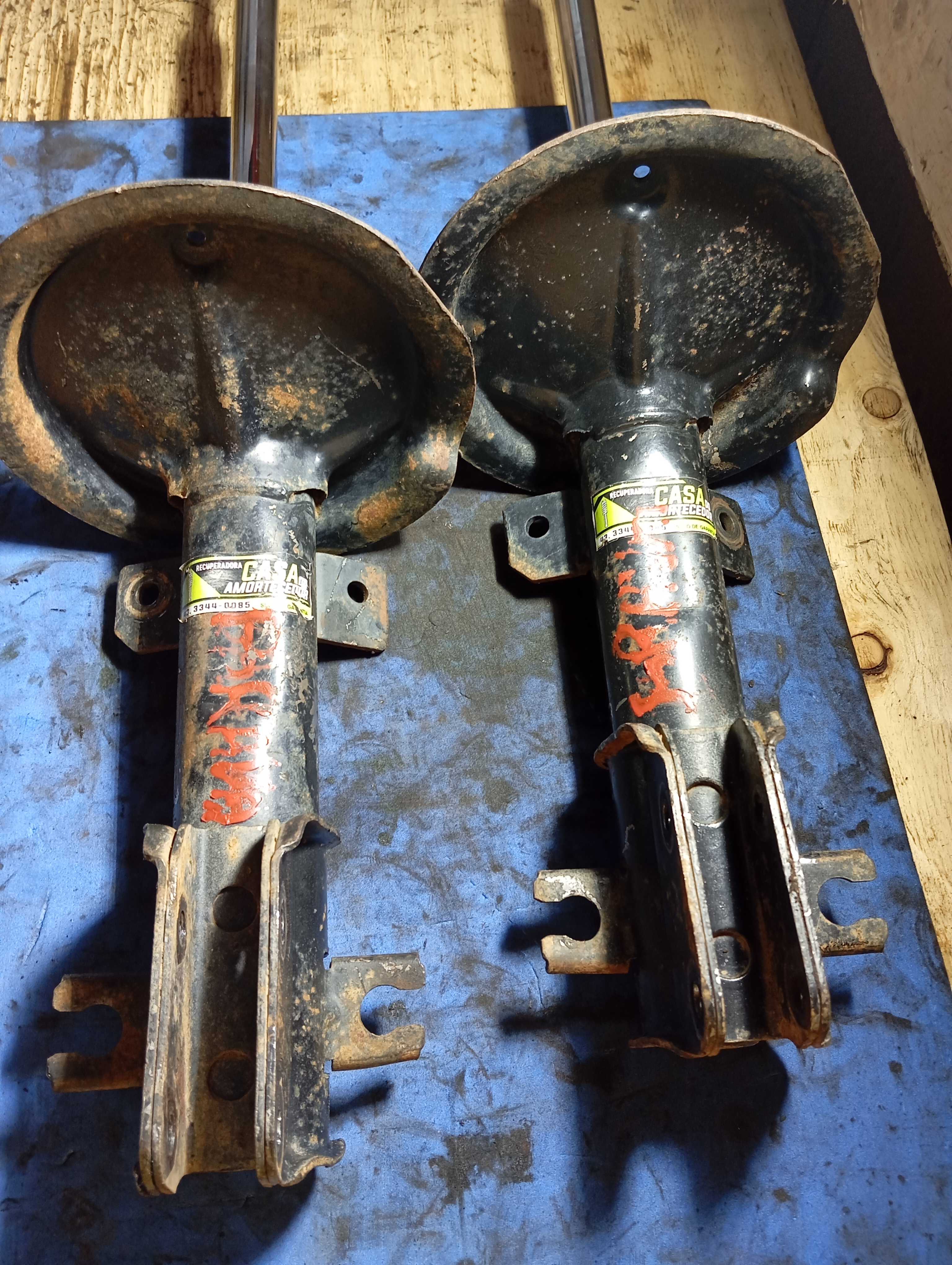 Par De Amortecedor Dianteiro Fiat Brava