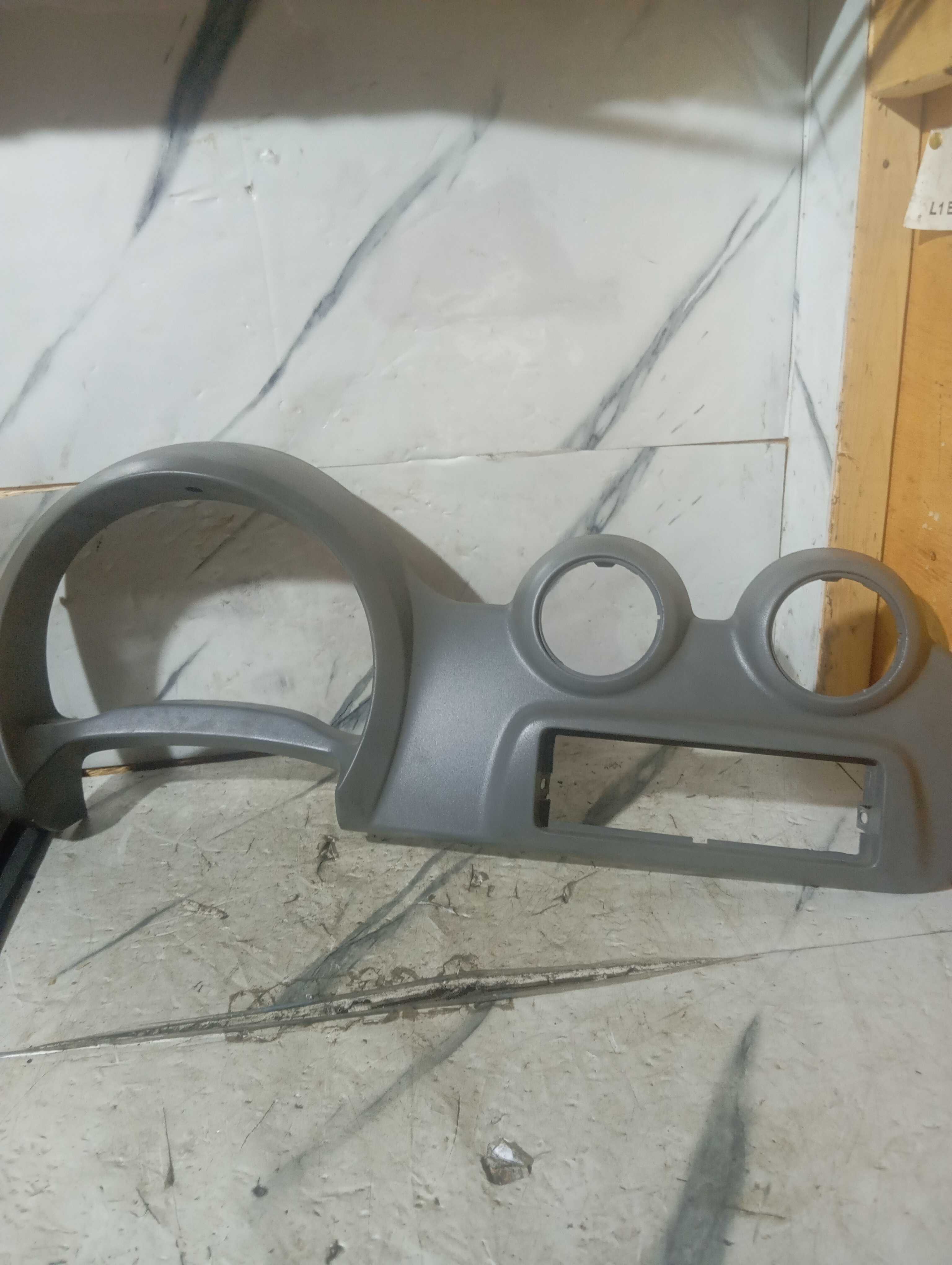 Moldura Central Do Painel Uno Vivace Original