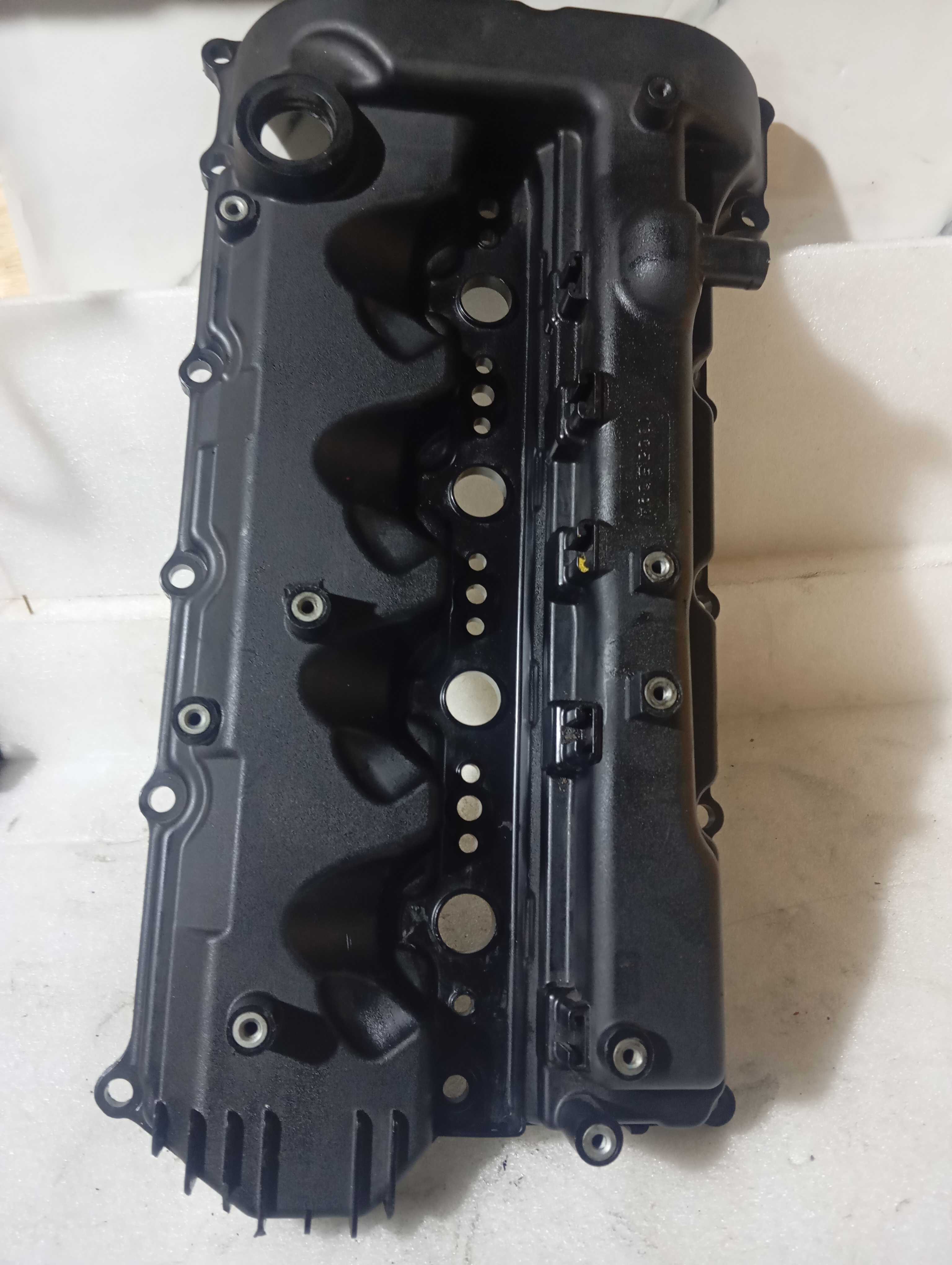 Tampa De Válvula L200 Triton 2.4 A Diesel 1035b394 Usada