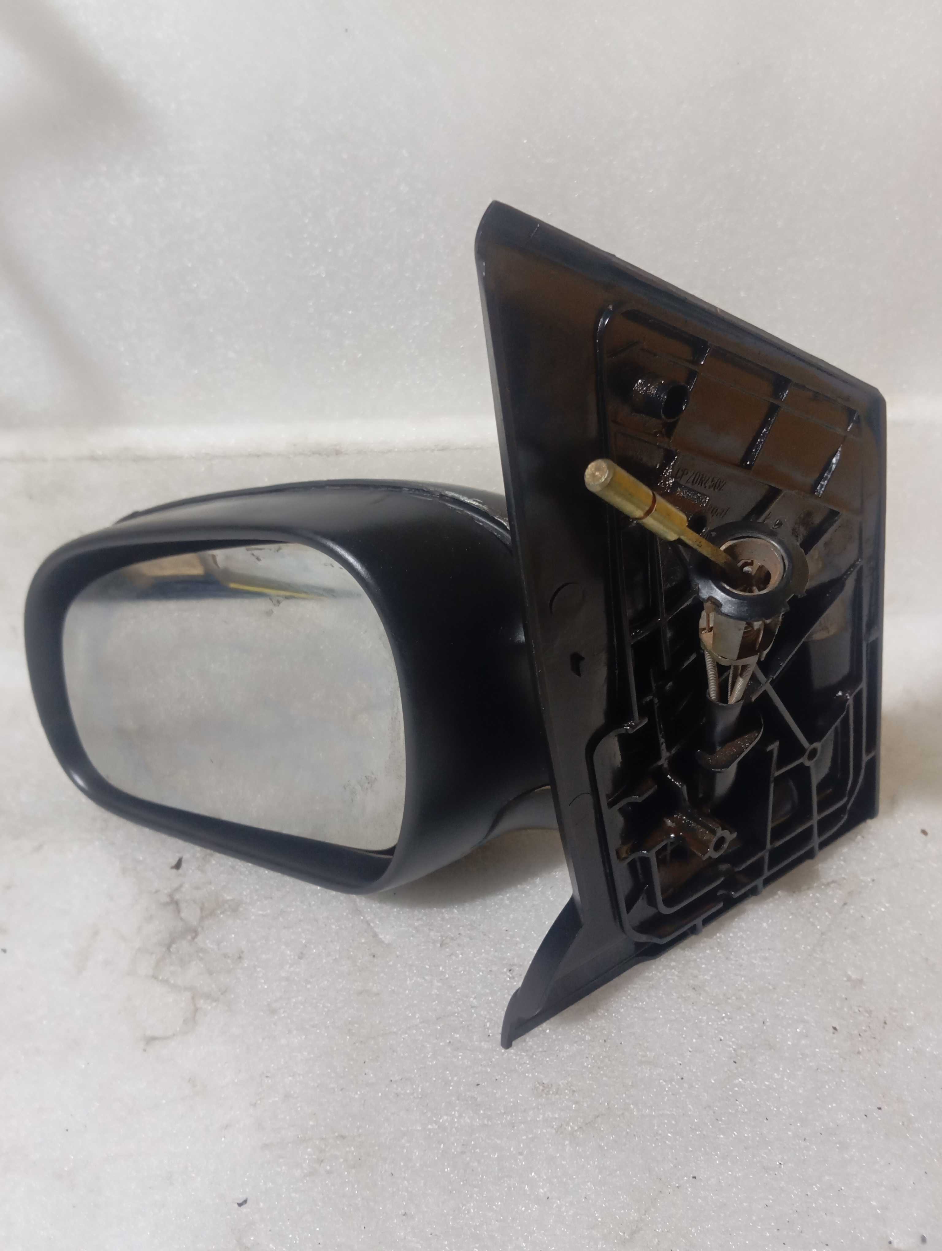 Retrovisor Esquerdo Manual Vw Fox 03 Com Detalhes Na Capa