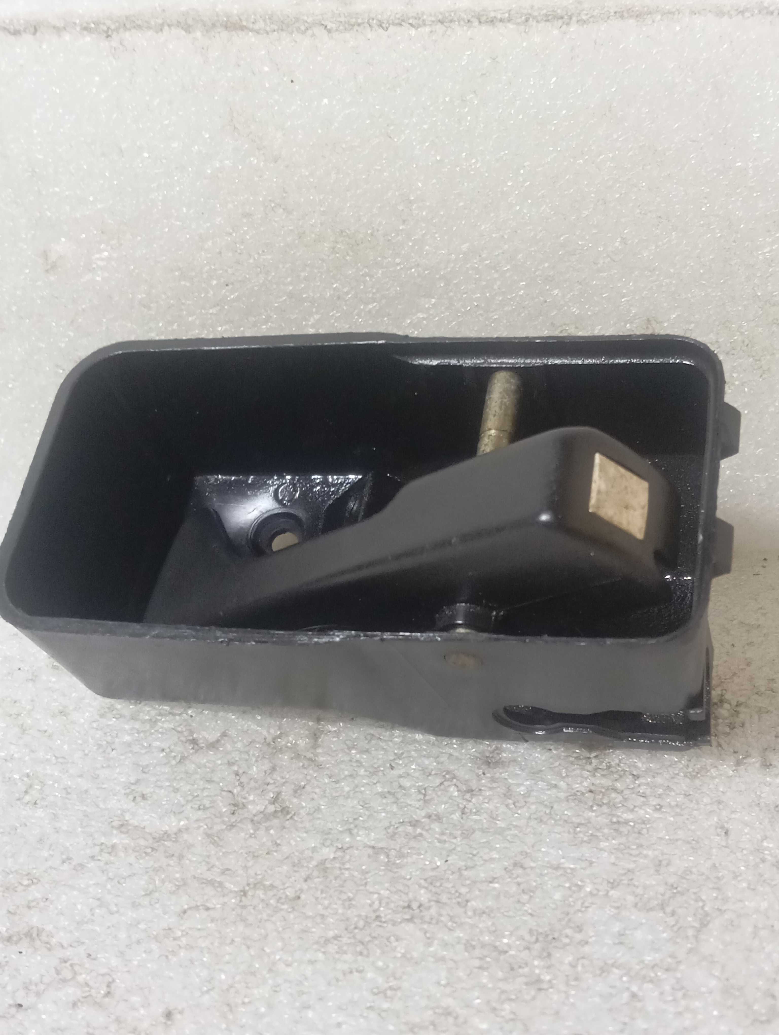 Maçaneta interna porta Escort/Verona 93/94