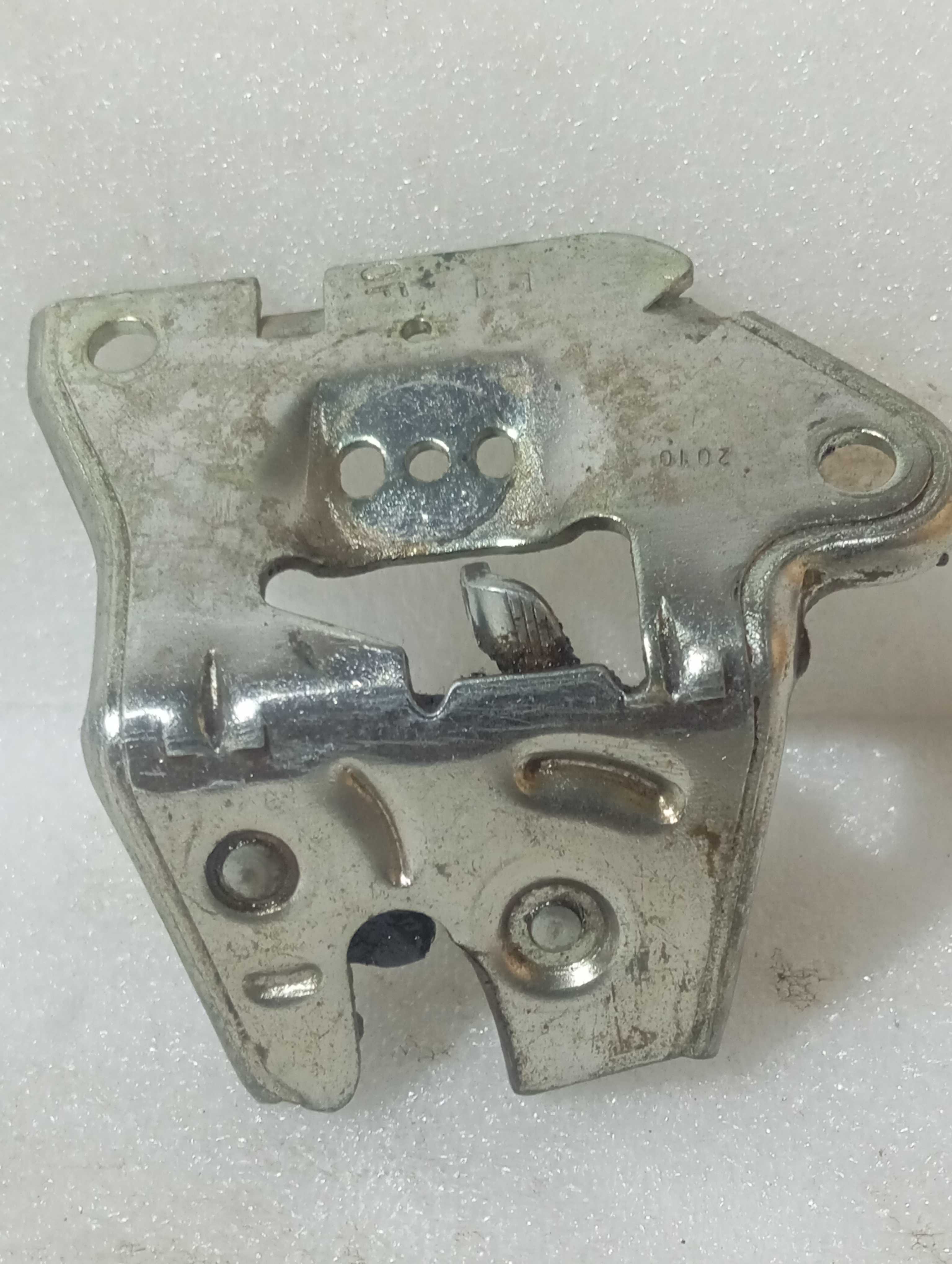 Fechadura Tampa Do Porta-mala Fiat Uno Ano 00/01/02/03