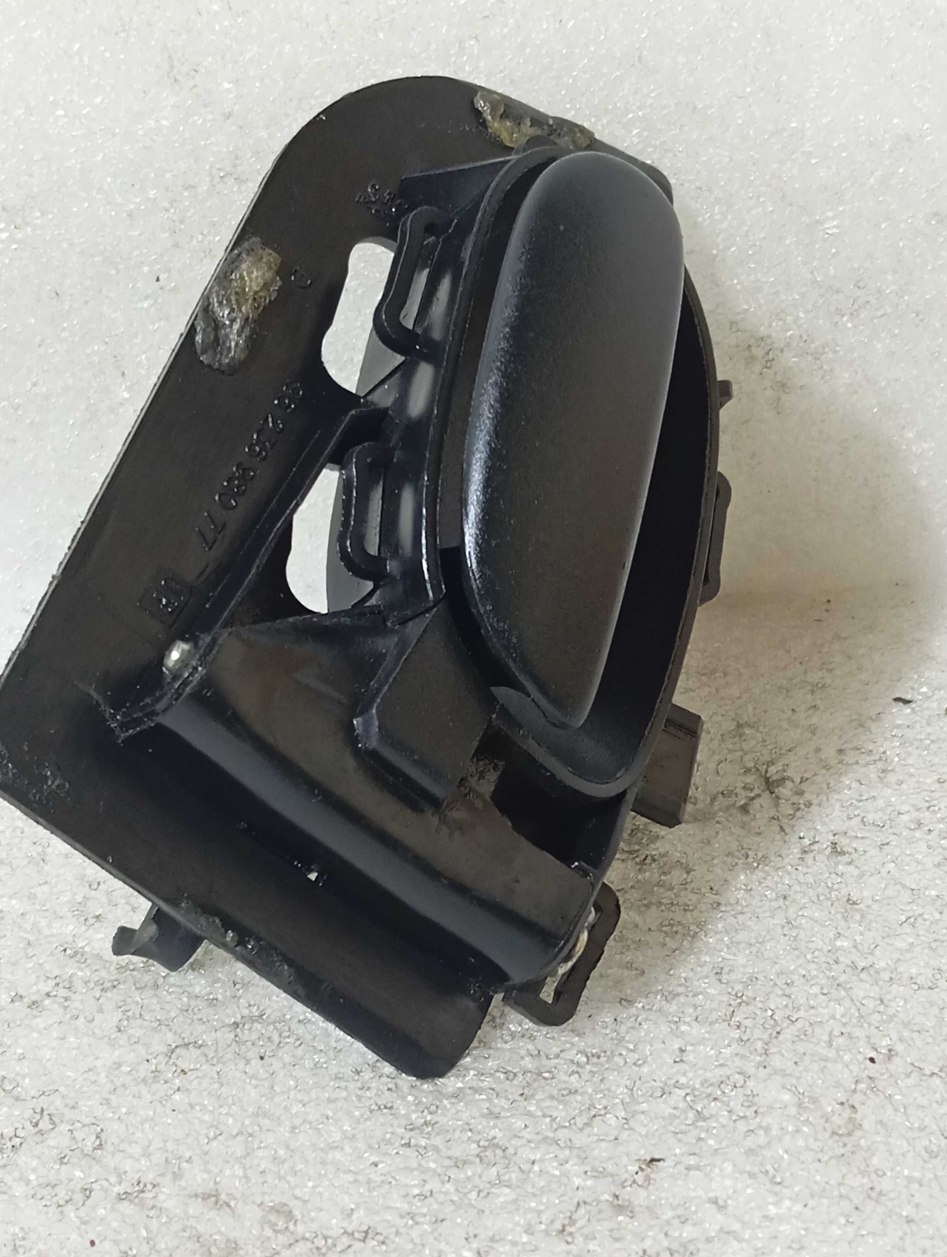 Maçaneta interna direito diantei peugeot 206 207