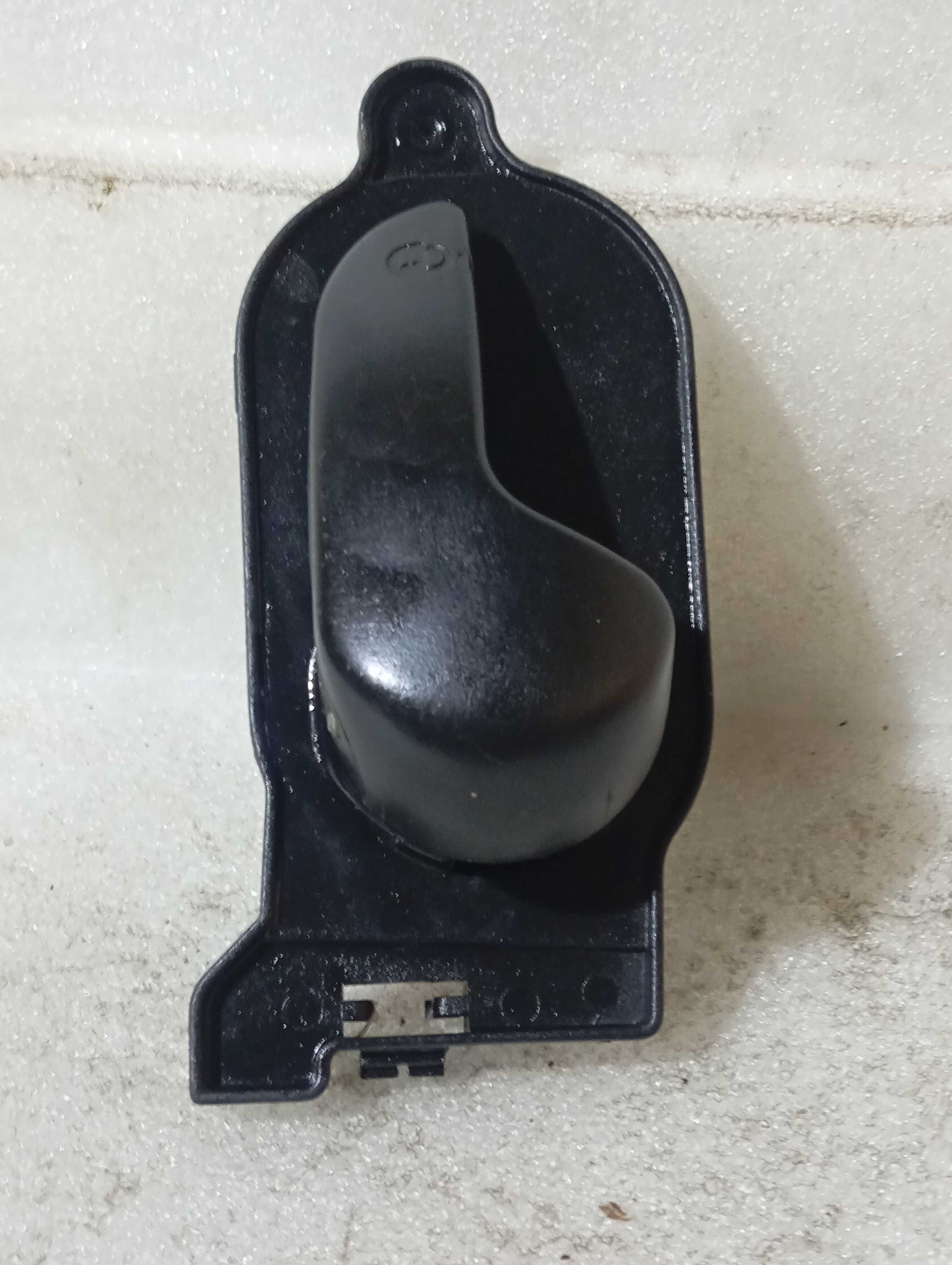 Maçaneta Interna Direito Traseiro Di Ford Fiesta 2012 A 2012