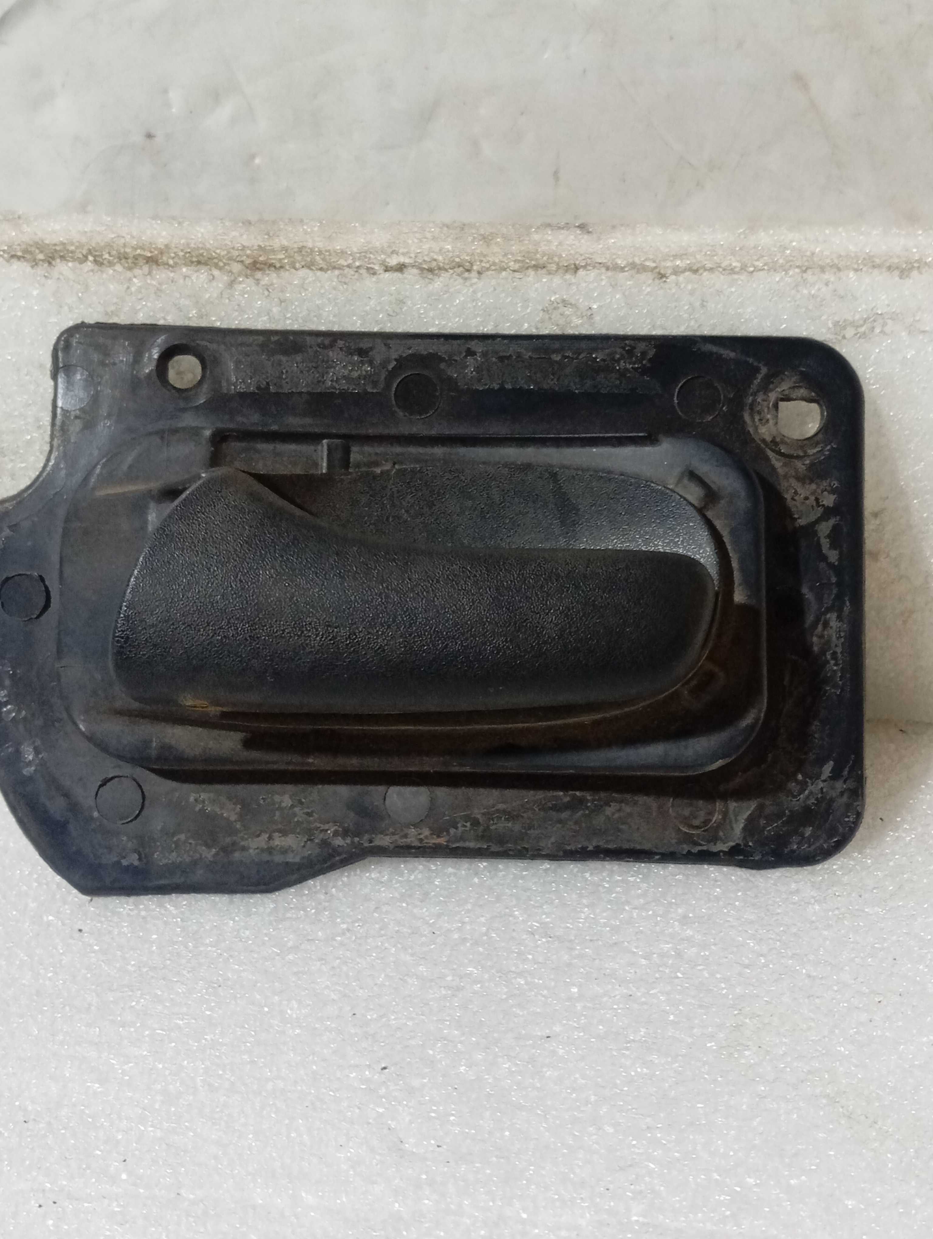 Maçaneta interna dianteira esquerda Vectra ano 99/00/01