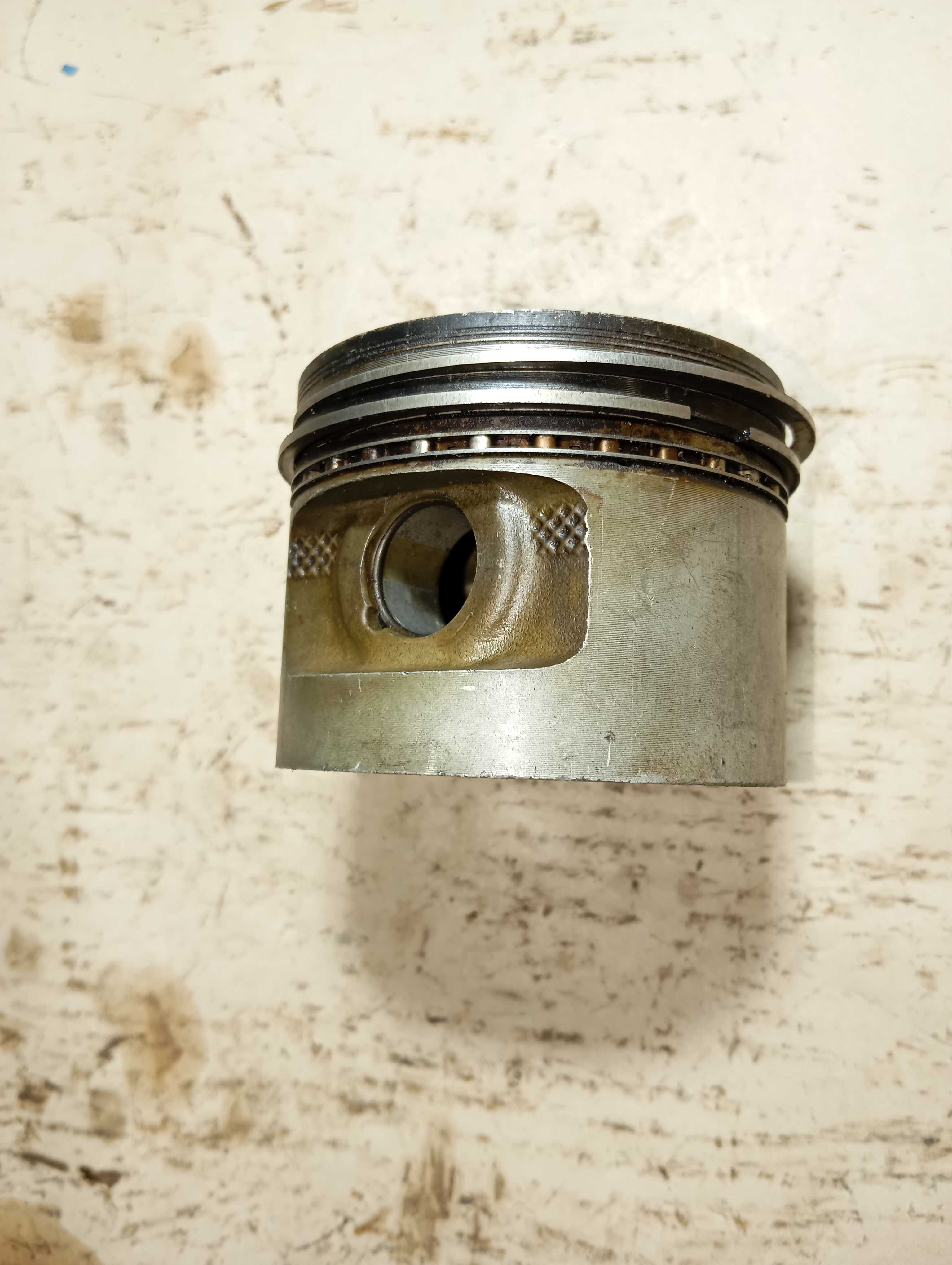 Pistão Std Volkswagen Gol Saveiro 1.8 8v Motor Ap Álcool