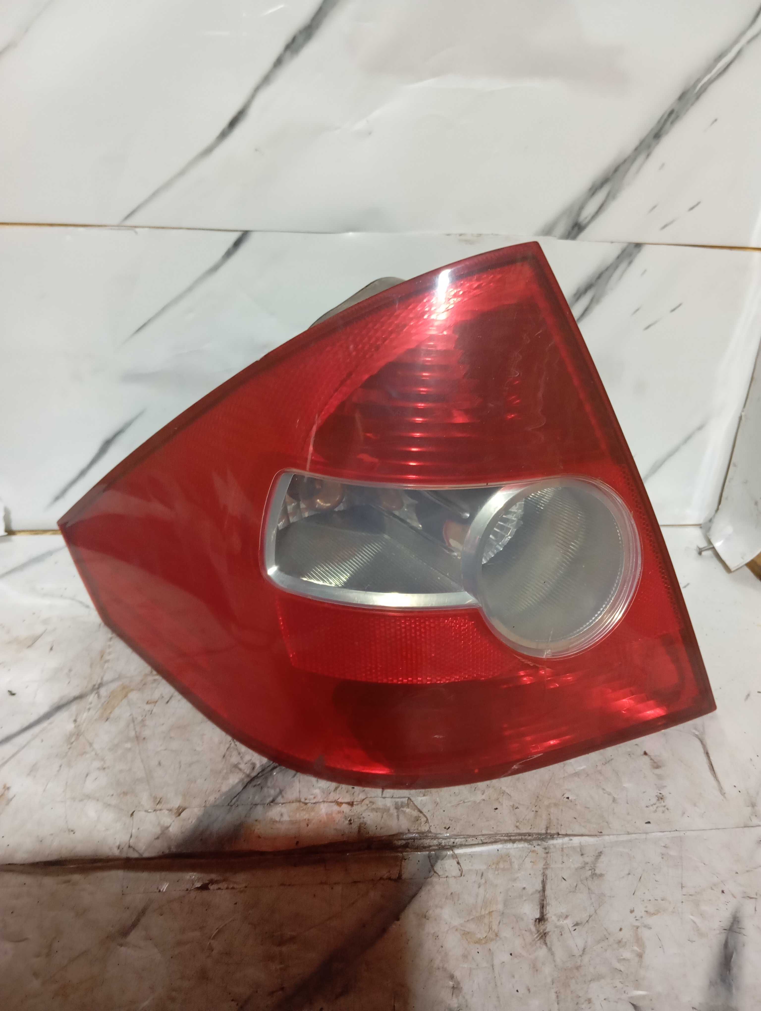 Lanterna Traseira Lado Esquerdo Fiesta Sedan Ano 2011