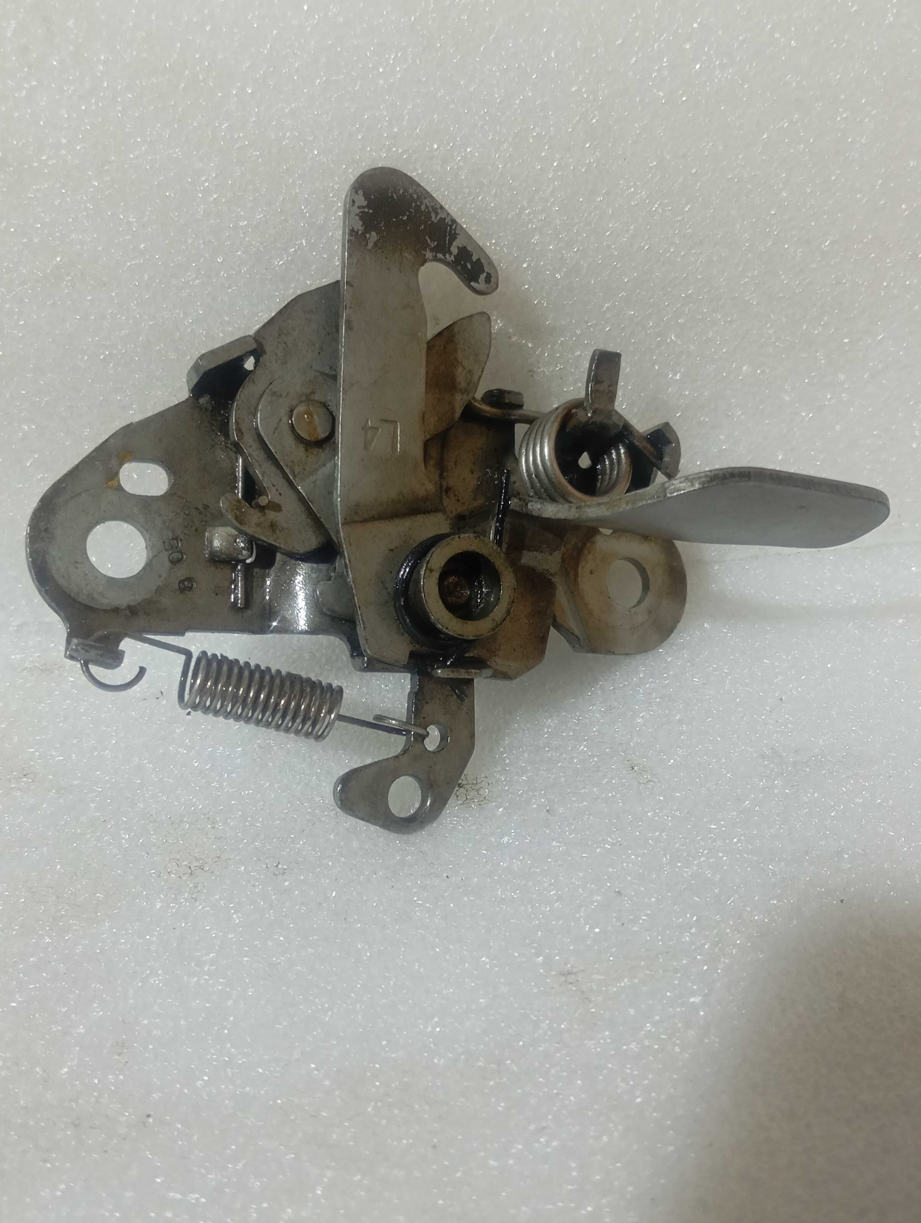 Fechadura Capô Peugeot 206 Ano/00/01/02/03/04