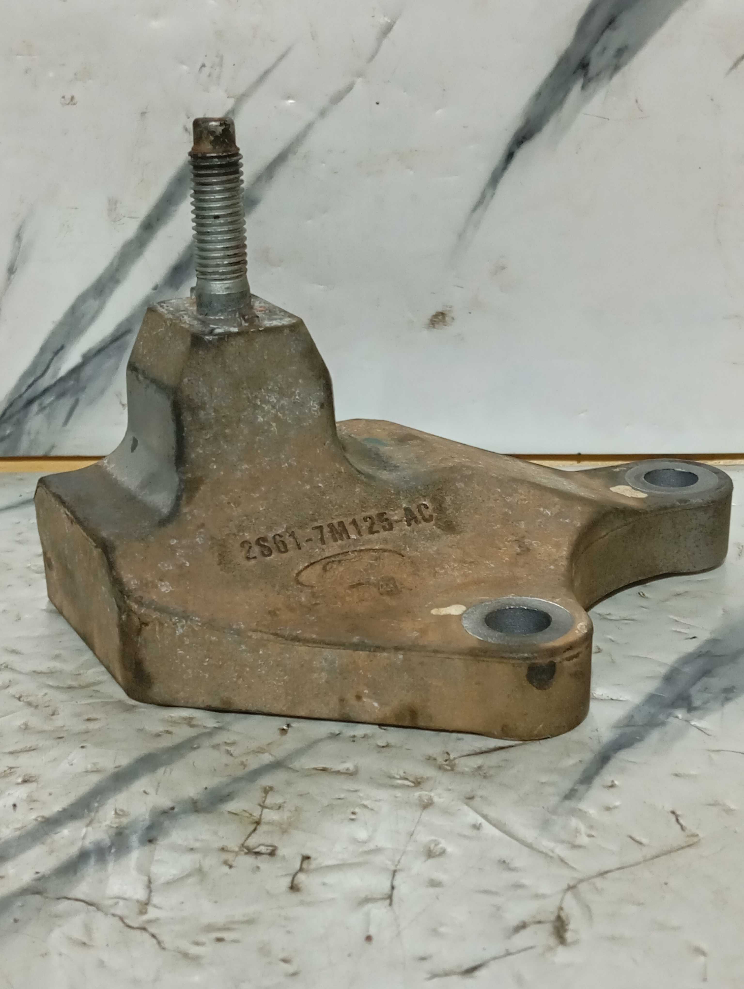 Suporte Coxim Câmbio Superior 1.0 1. Ford Fiesta 2007 A 2007