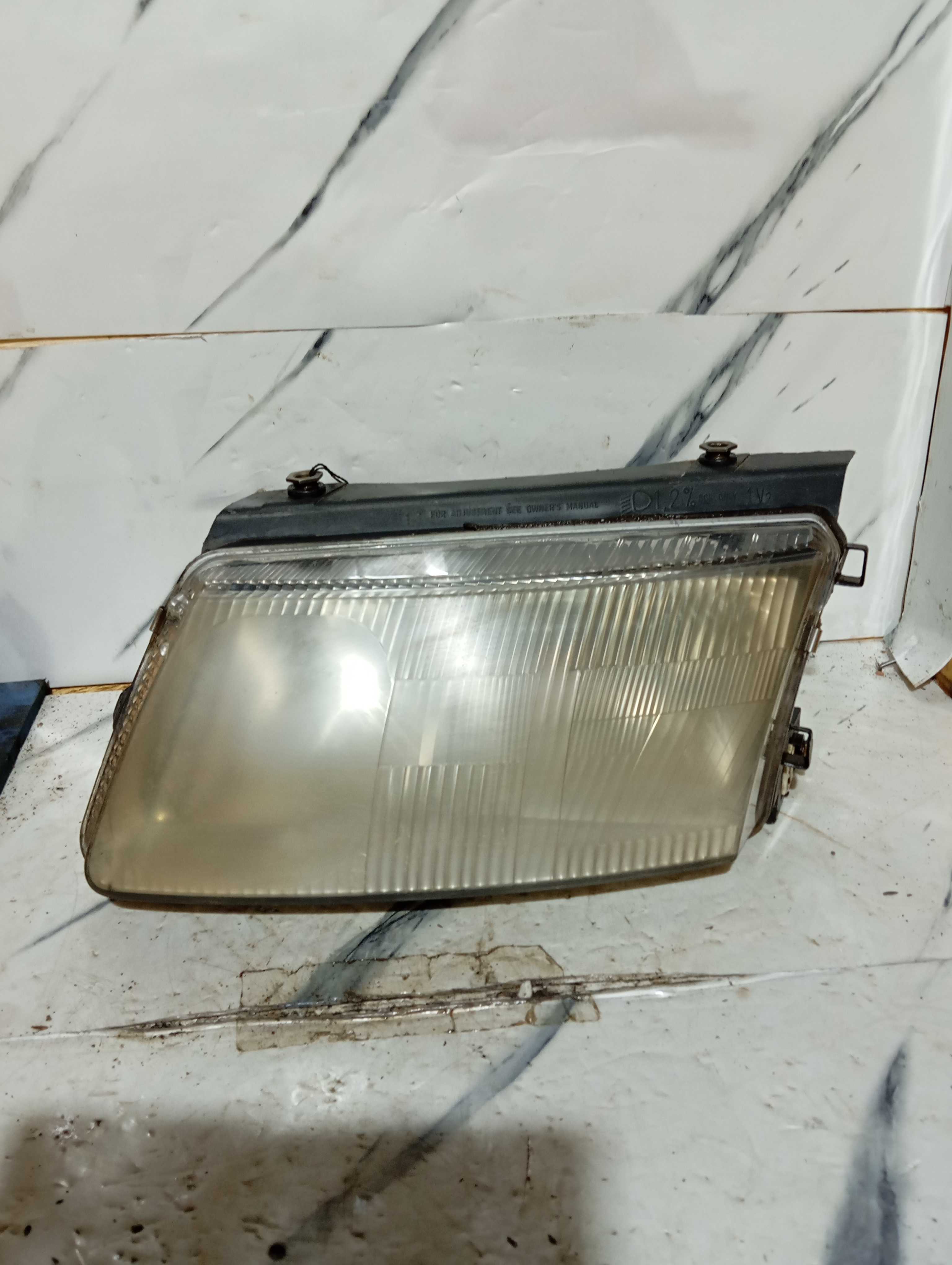 Farol Dianteiro Lado Esquerdo Passat Alemão Ano 1999