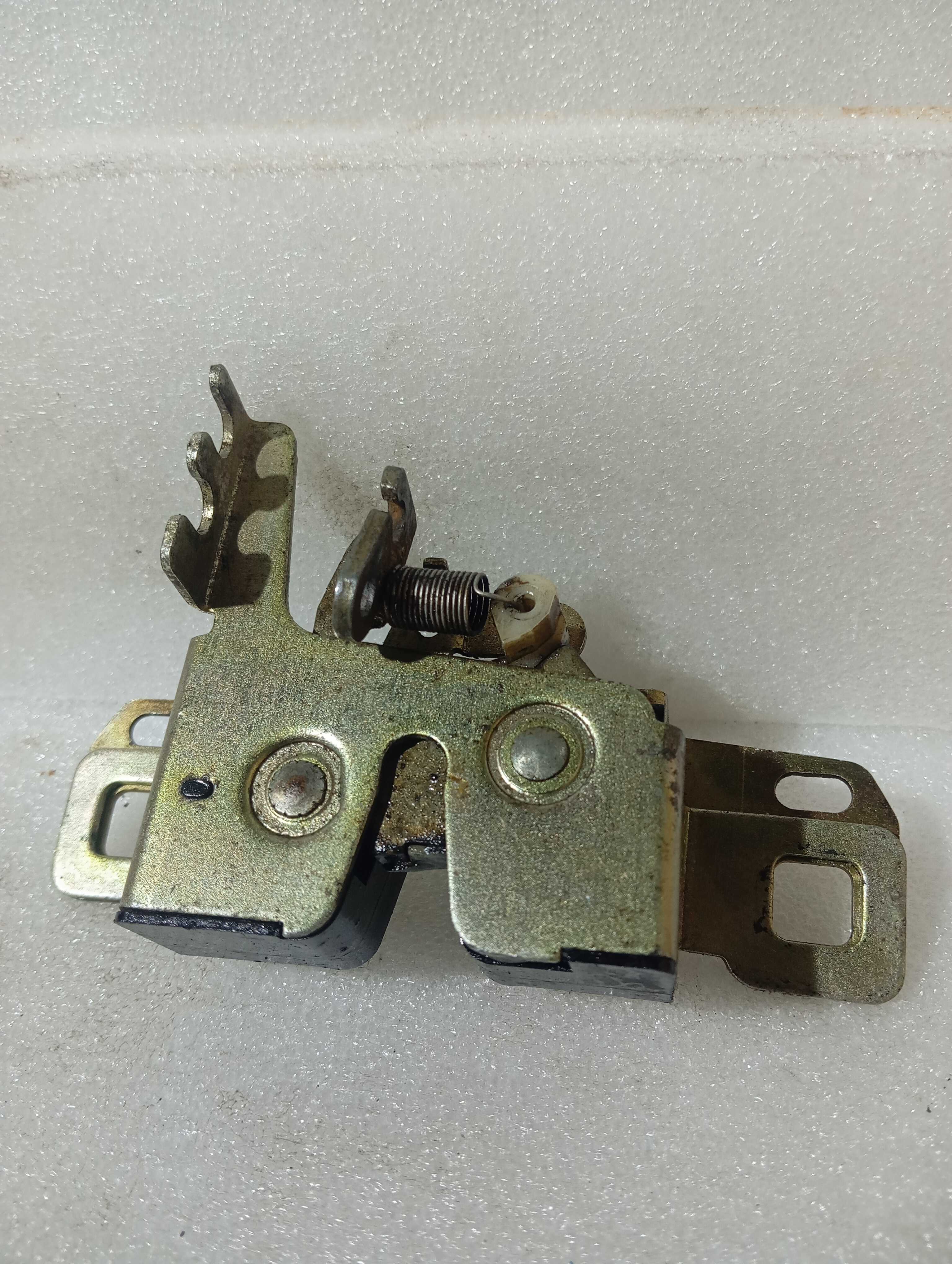 Fechadura Porta Mala Ford Mondeo Ano 2000 Original