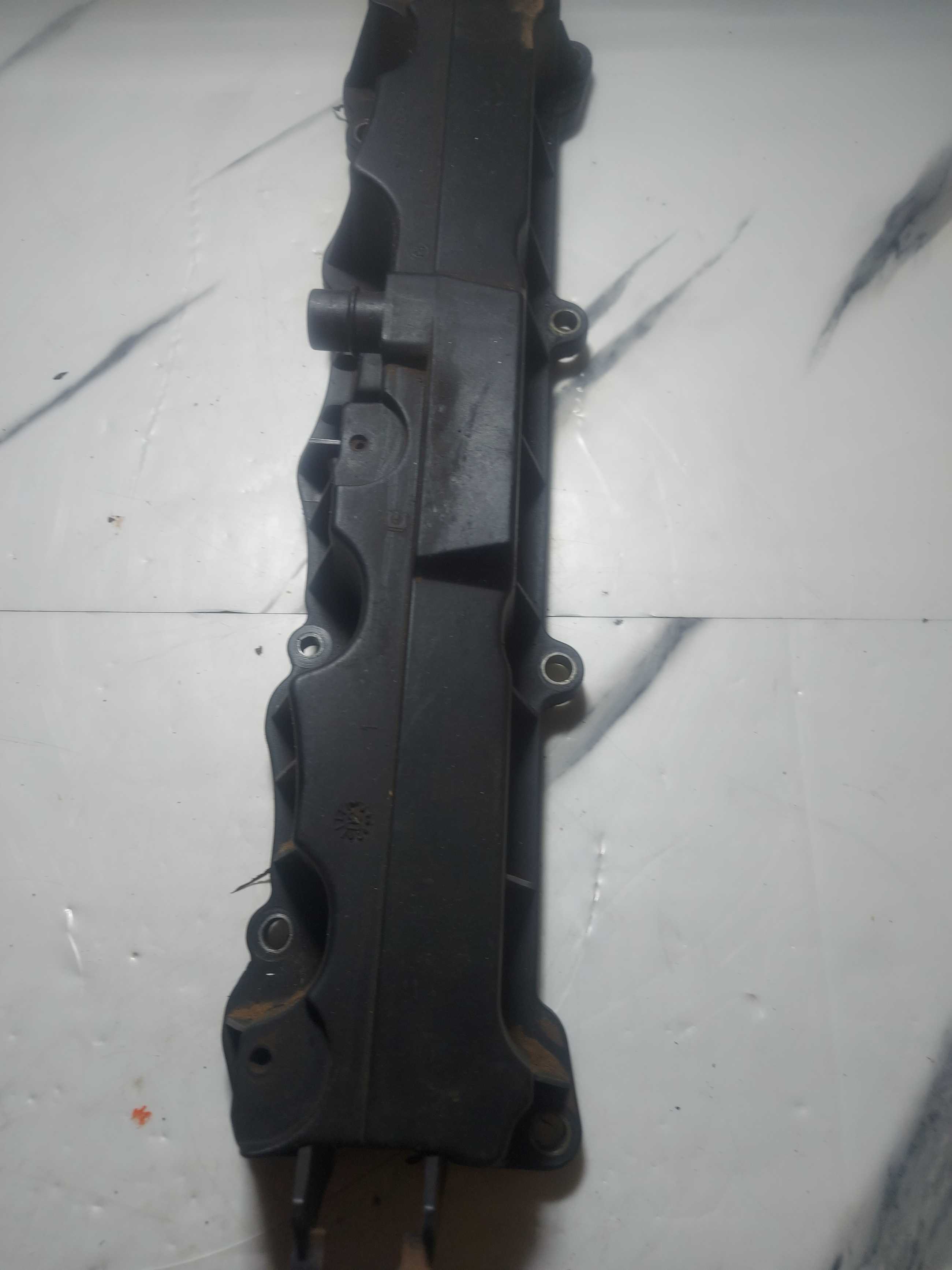 Tampa De Valvula De Pegeout 1.6 16 Valvula