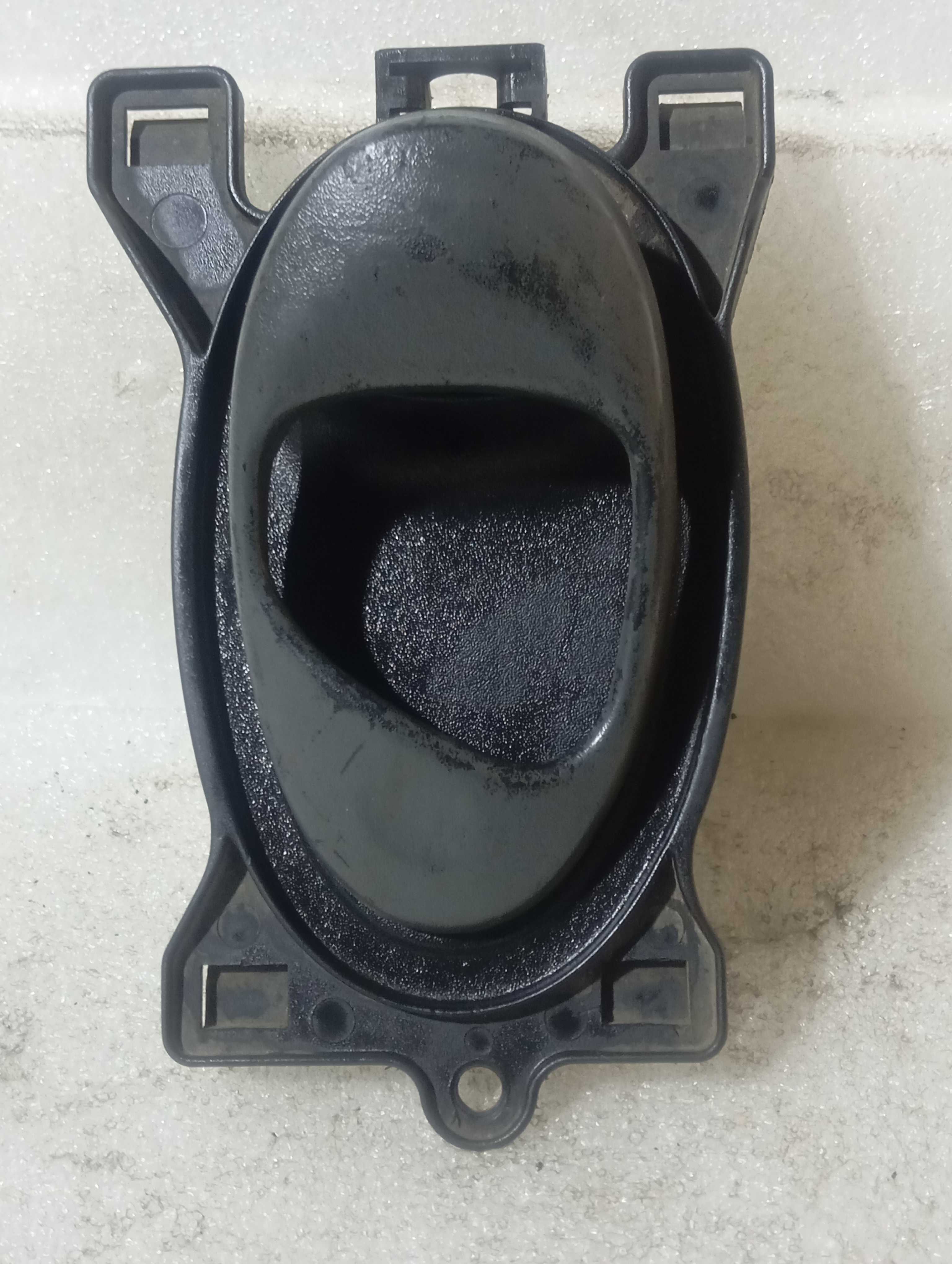 Maçaneta interna esquerdo dianteiro lad gm celta 2000 a 2006