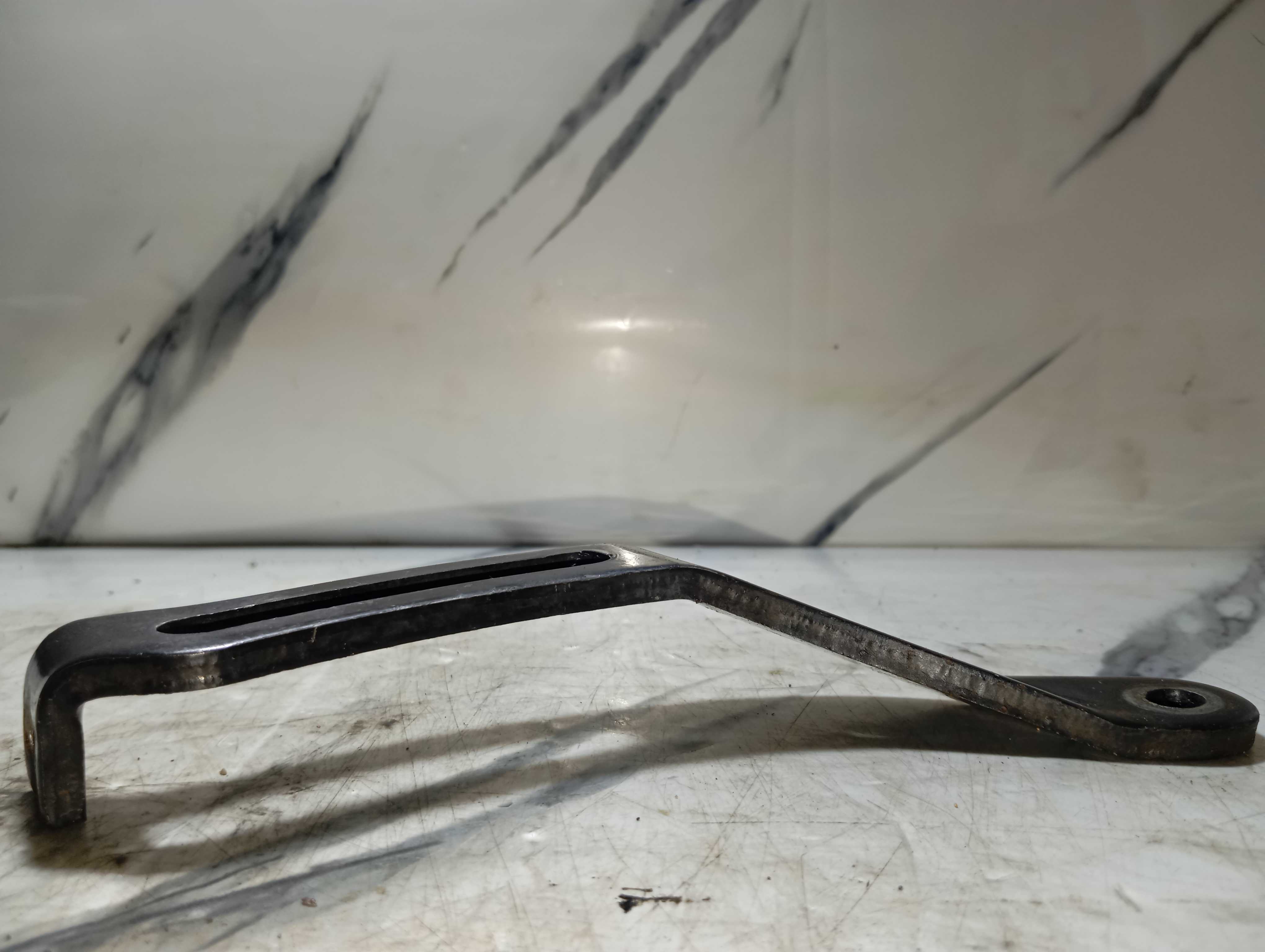 Suporte Haste Esticador Do Alternador Gm Corsa Celta Prisma