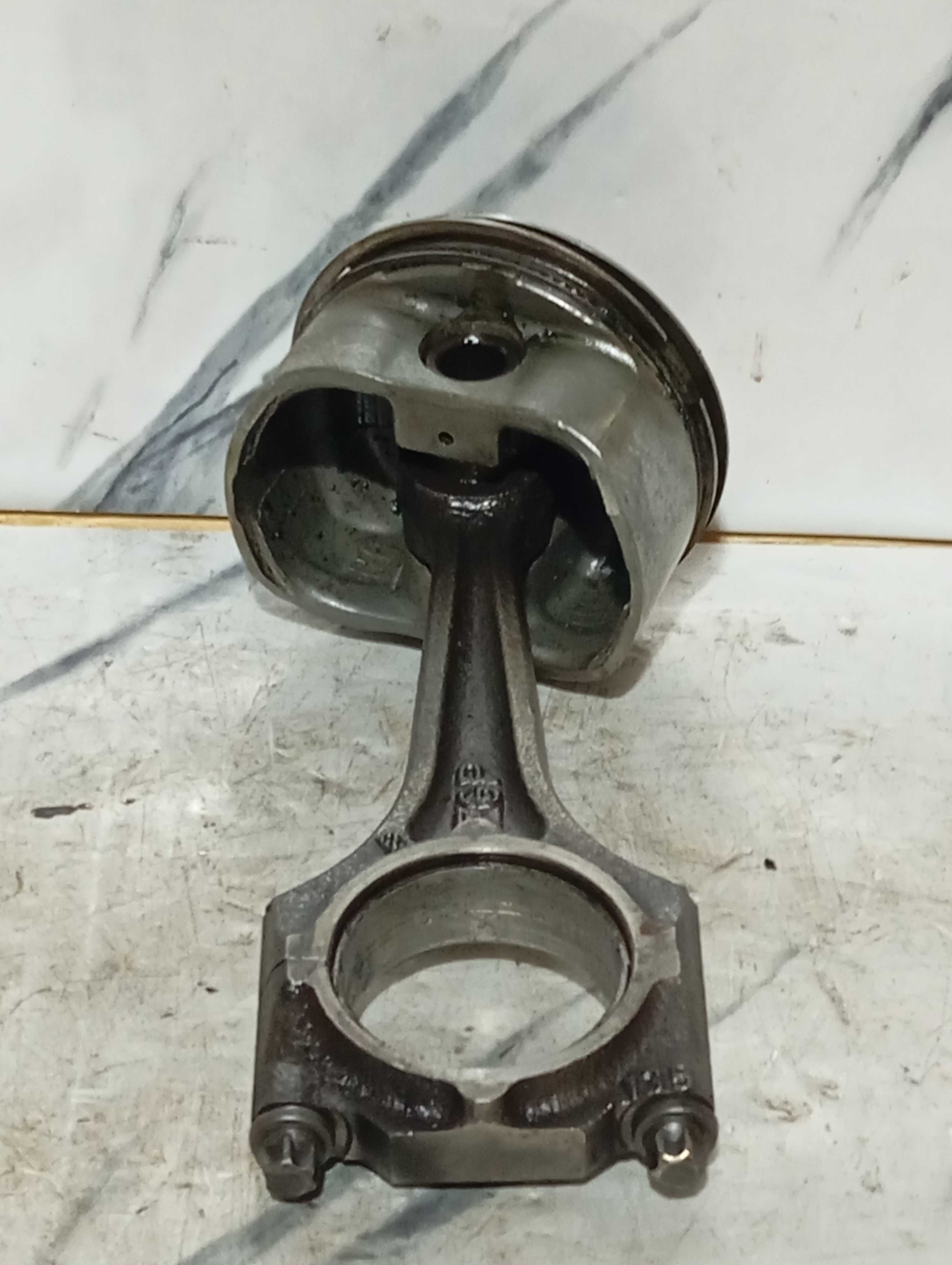 Pistão E Biela Do Motor Gm Meriva 1.8 8 Válvulas