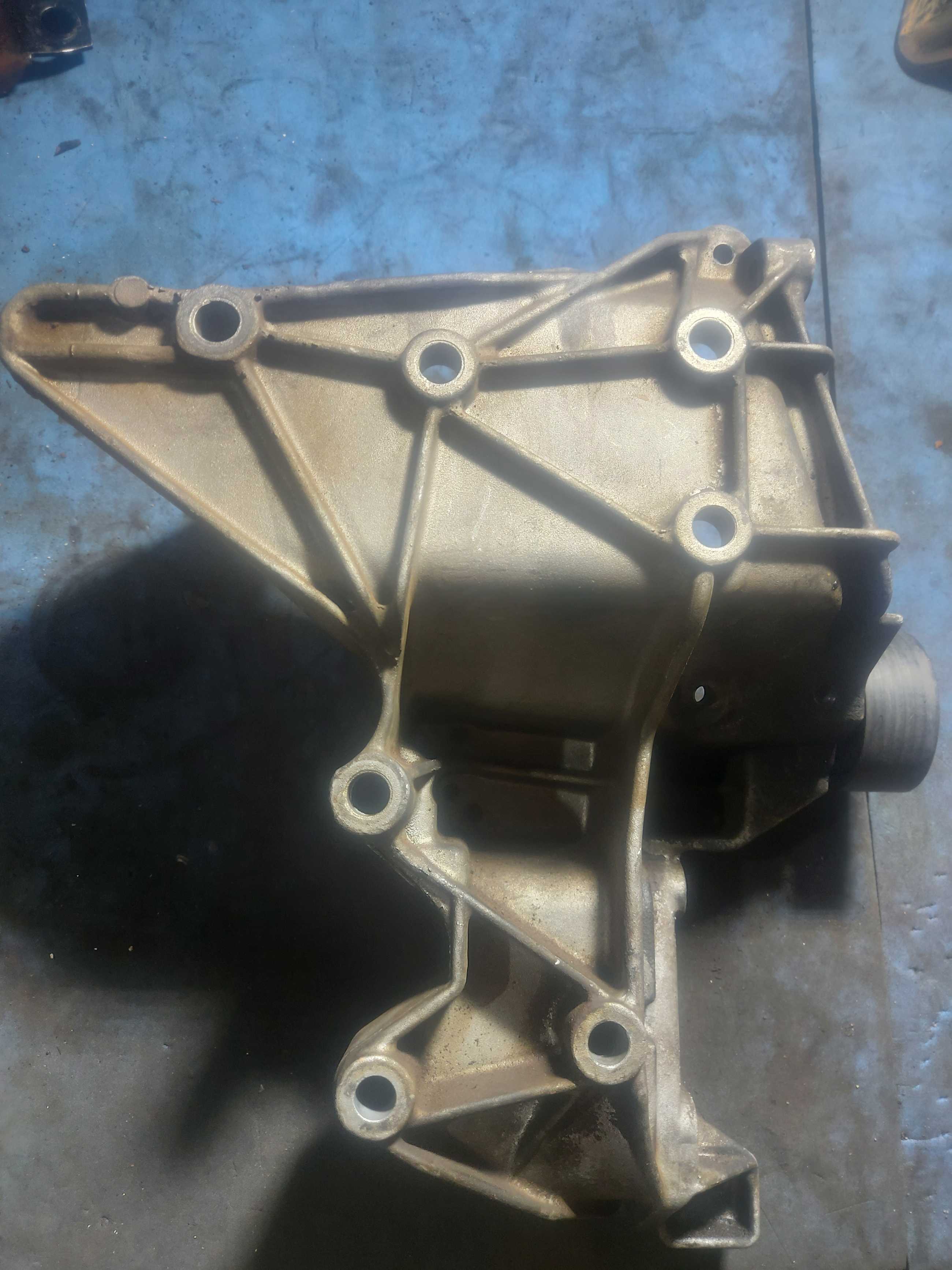 Suporte Alternador Compressor Scenic 2.0 16v