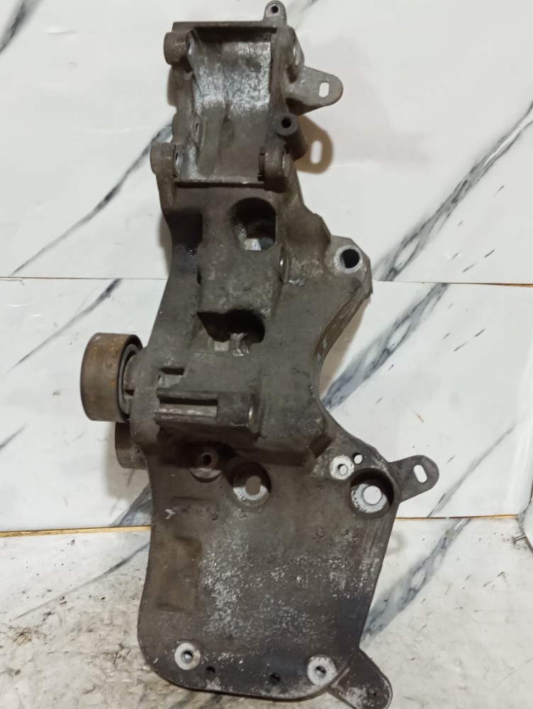 Suporte Alternador E Compressor Do Logan 1.6 2011